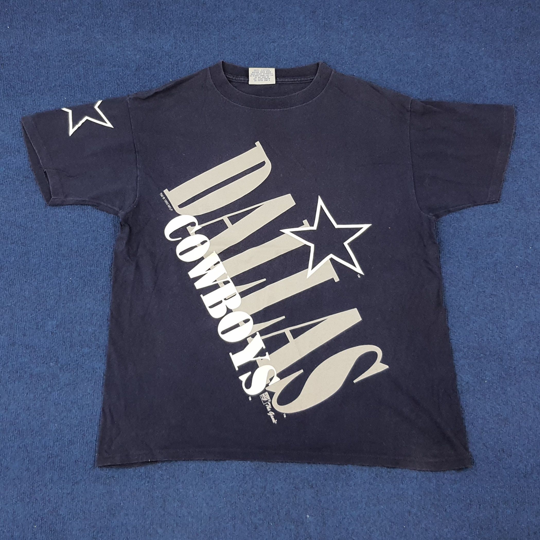NFL × Vintage Vintage 1993 NFLP Dallas Cowboys Team The Game Tshirt Size US XL / EU 56 / 4 - 1 Thumbnail