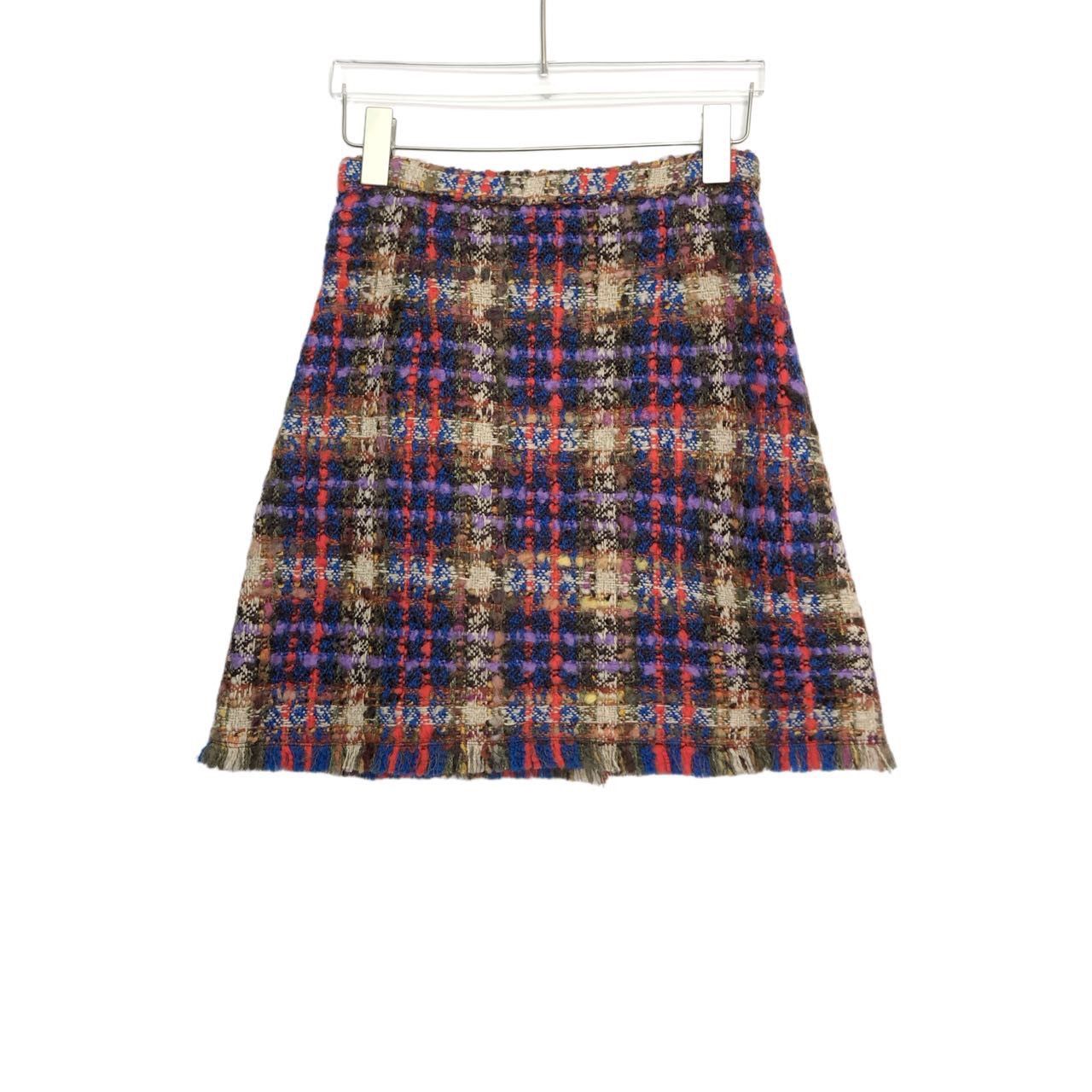Gucci Gucci Plaid Pattern A-line Mini Casual Skirt K26WX Size 27" / US 4 / IT 40 - 2 Thumbnail