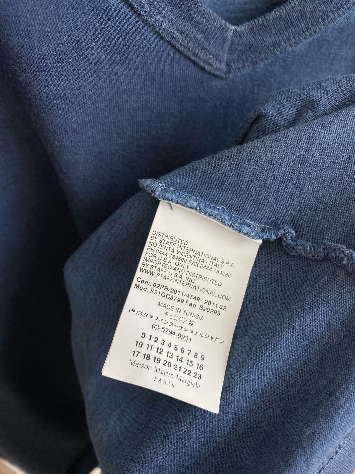 Maison Margiela MAISON MARTIN MARGIELA AIDS garment dyed v- neck t-shirt Size US L / EU 52-54 / 3 - 12 Thumbnail