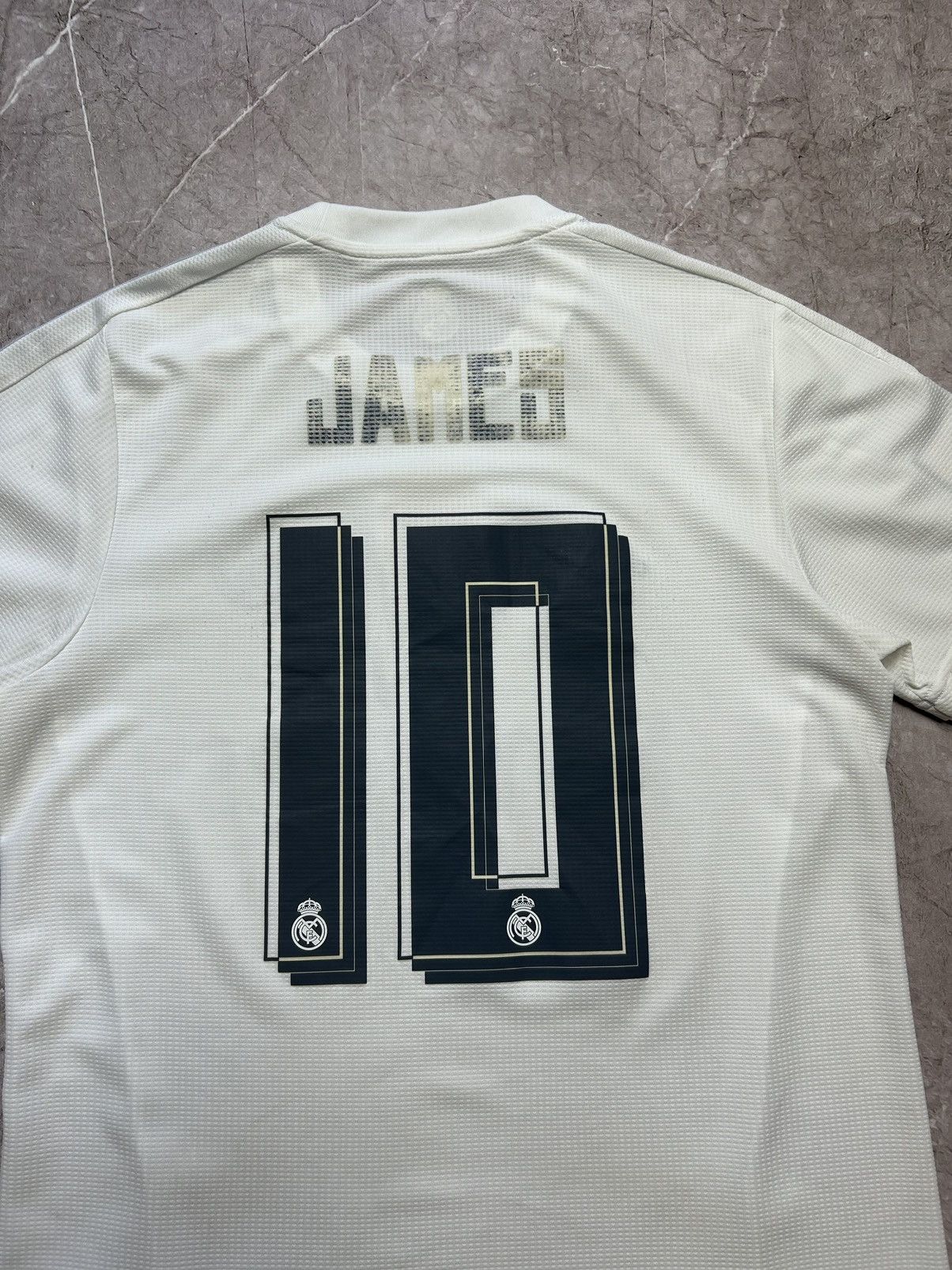 Vintage F.C Real Madrid Adidas FIFA 2014 #10 James Jersey Size US M / EU 48-50 / 2 - 11 Thumbnail