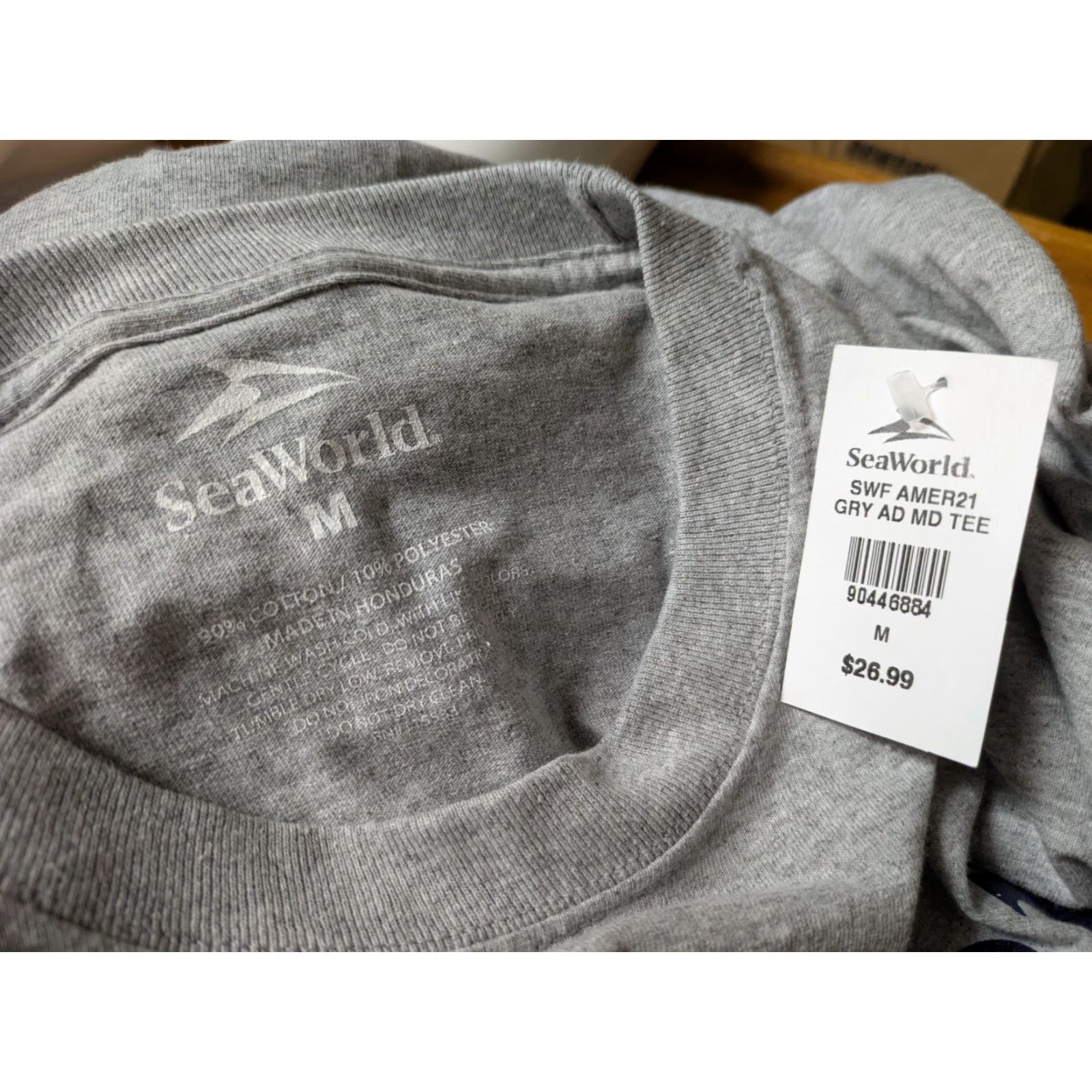 Vintage VINTAGE Seaworld Ocean Animals Graphic T Shirt Medium NWT Gray 90s Sea World Orlando Men M Size US M / EU 48-50 / 2 - 3 Thumbnail