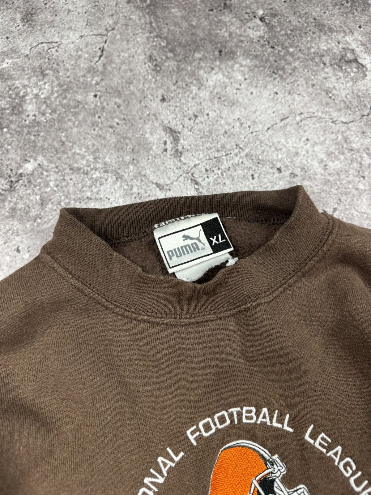 NFL Vintage Puma Cleveland browns boxy baggy sweatshirt NFL Size US XL / EU 56 / 4 - 4 Thumbnail