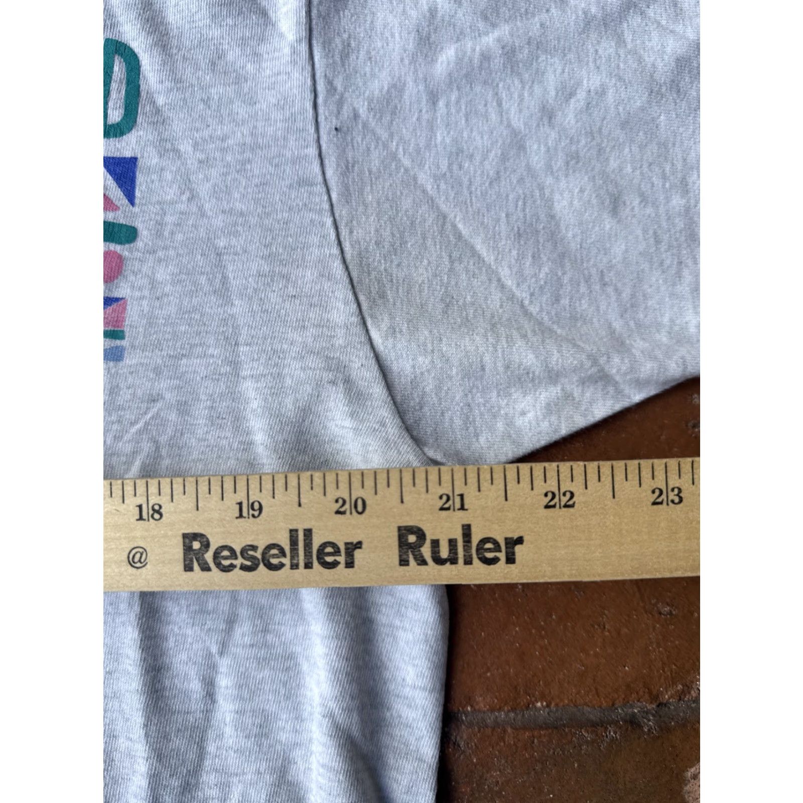 Fruit Of The Loom VINTAGE Hilton Head Tourist Souvenir T-Shirt Large USA Logo 90s Mens Cotton Blend Gray Short Sleeve Crew Neck Size US L / EU 52-54 / 3 - 7 Thumbnail