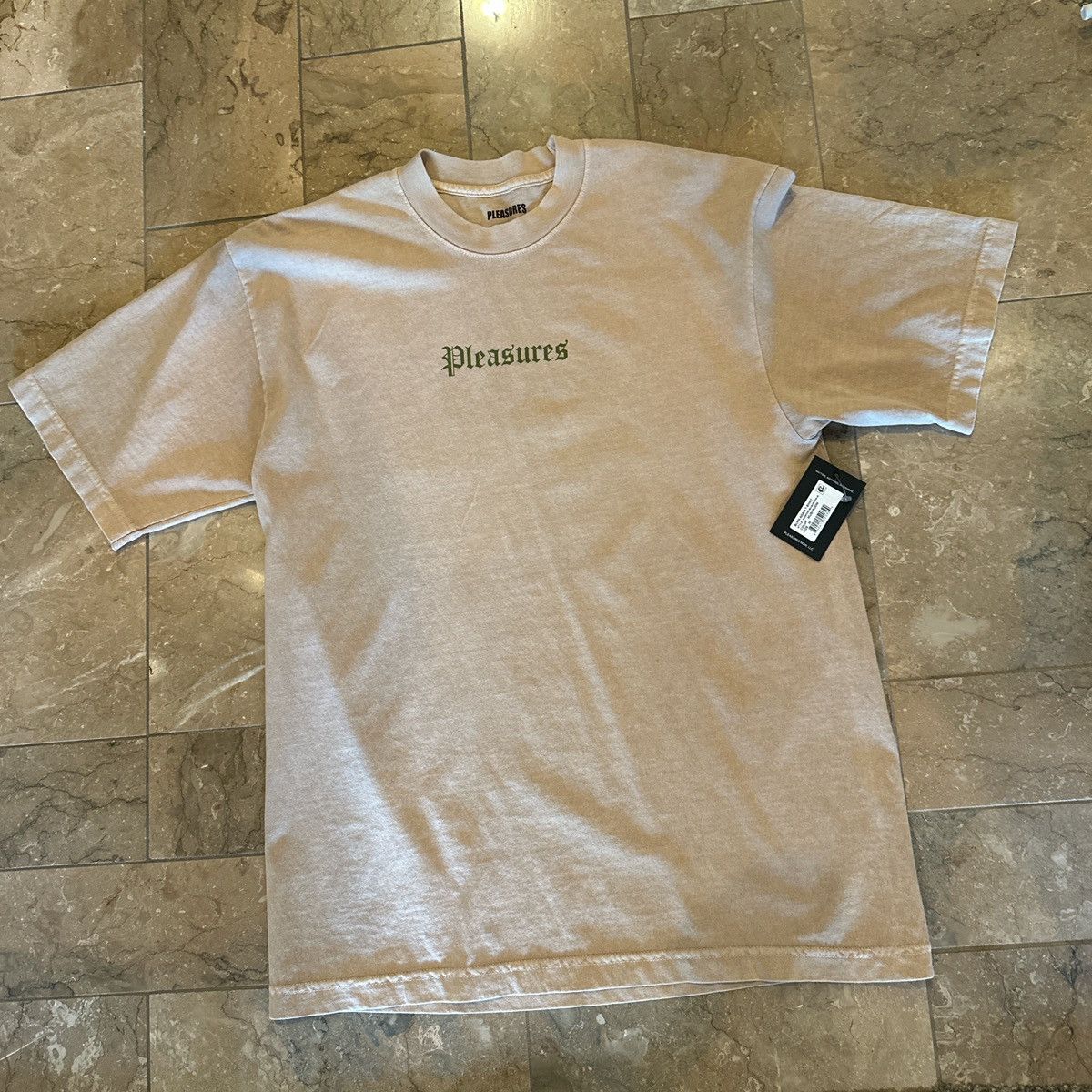 Pleasures Pleasures Mona Lisa Fire Graphic T-Shirt – Tan / Beige – M Size US M / EU 48-50 / 2 - 2 Thumbnail
