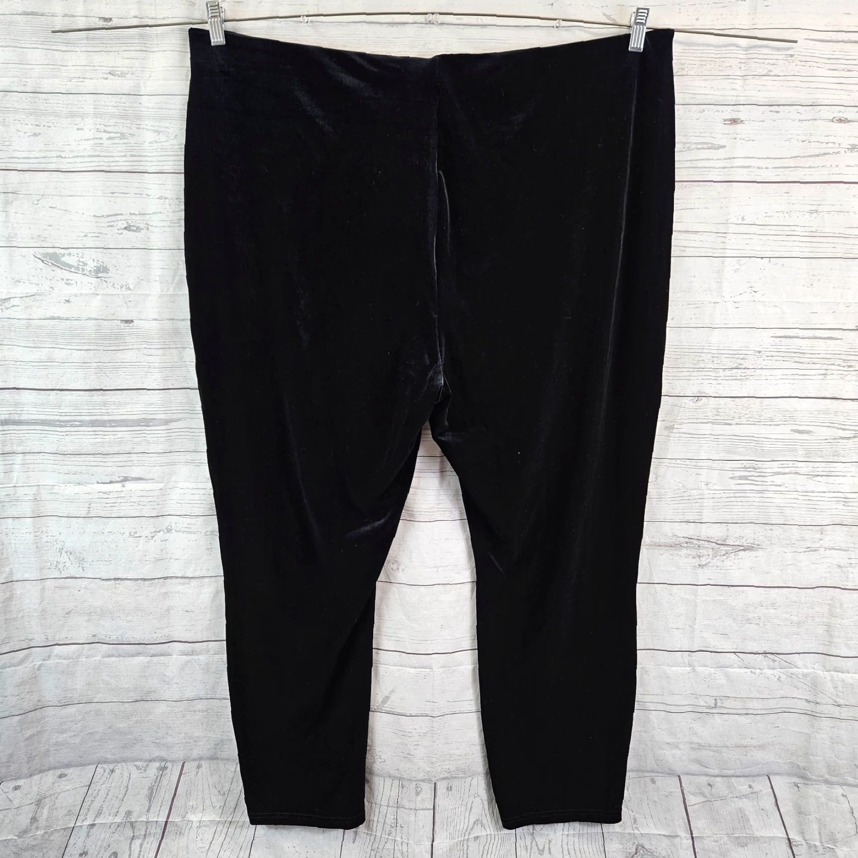 Asos ASOS Designs Womens Velvet Pants Sz 22 Solid Black Pull On High Rise Pants Womens 22 Black Velvet High Rise Pull On ASOS Designs Size 40" / US 18 - 3 Thumbnail