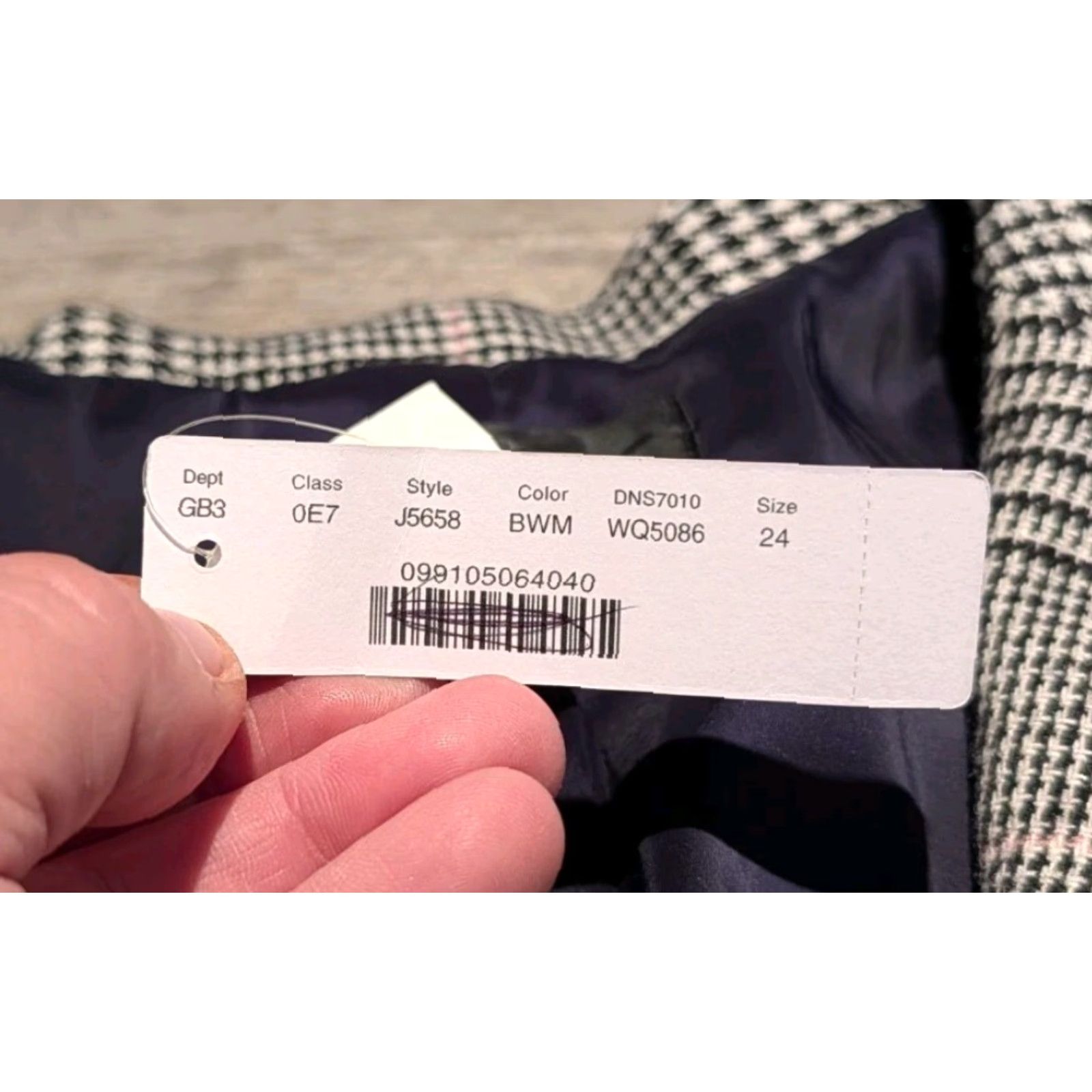 J.Crew NWT J. Crew Women's Plaid Italian Wool Boyfriend Blazer Black Pink J5658 Size 24 Size 4XL / US 24-26 - 5 Thumbnail
