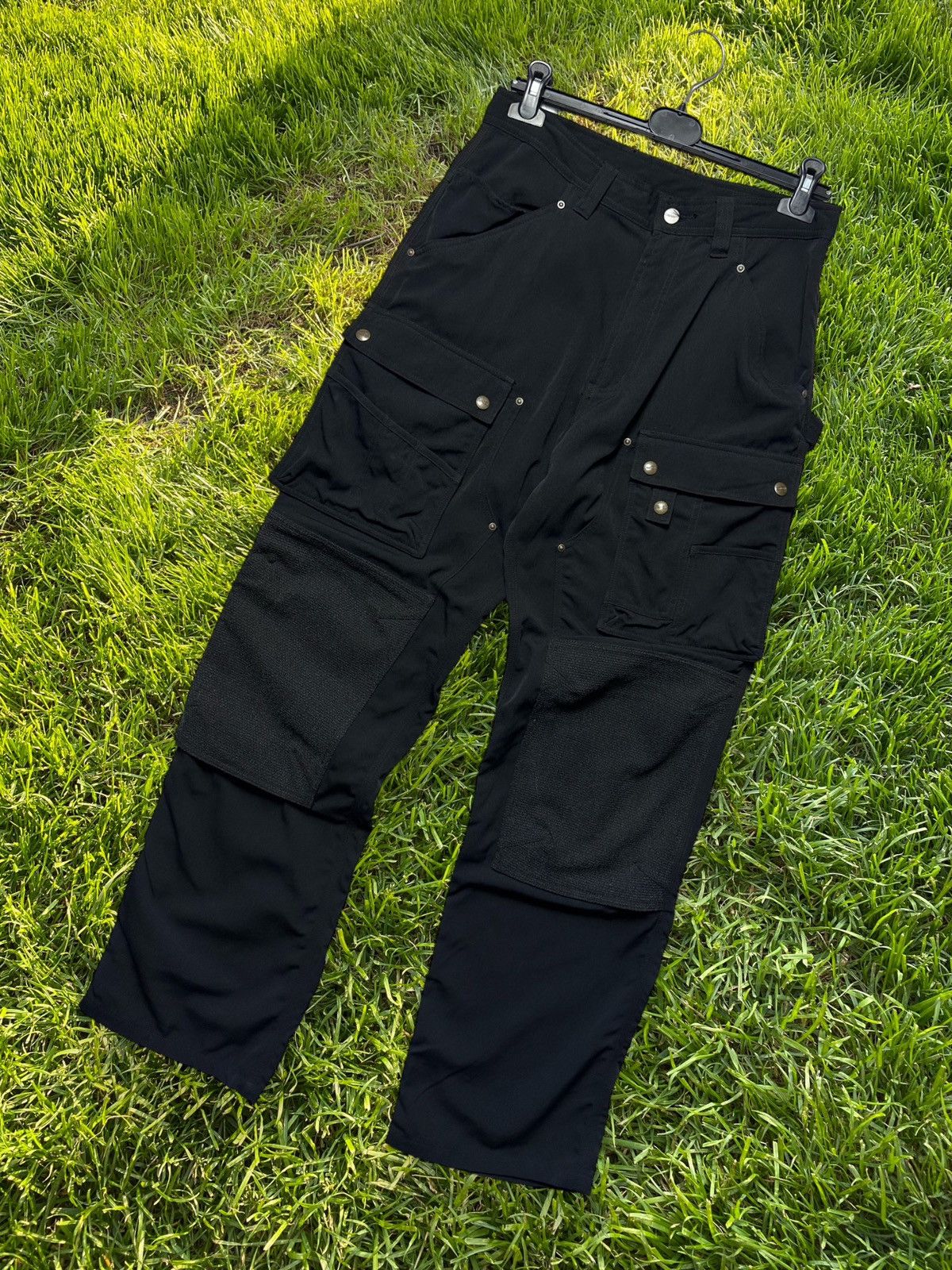 image of Vintage Carhartt Wip Workwear Pants Pocket Size 31 in Black, Men's