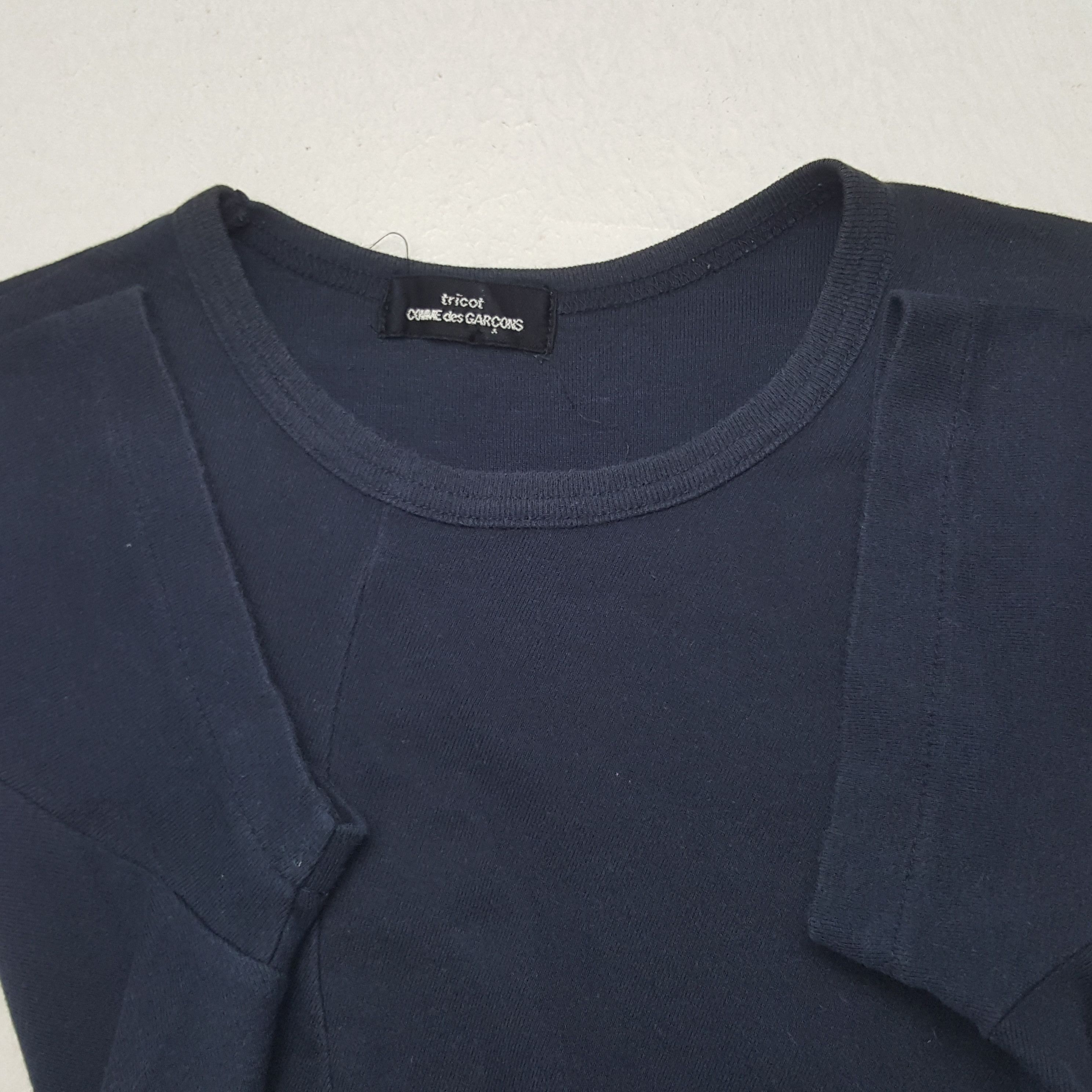 Comme des Garcons × Japanese Brand × Vintage Vintage Comme des Garcons Japanese Designer Rare Tshirt Size US S / EU 44-46 / 1 - 3 Thumbnail