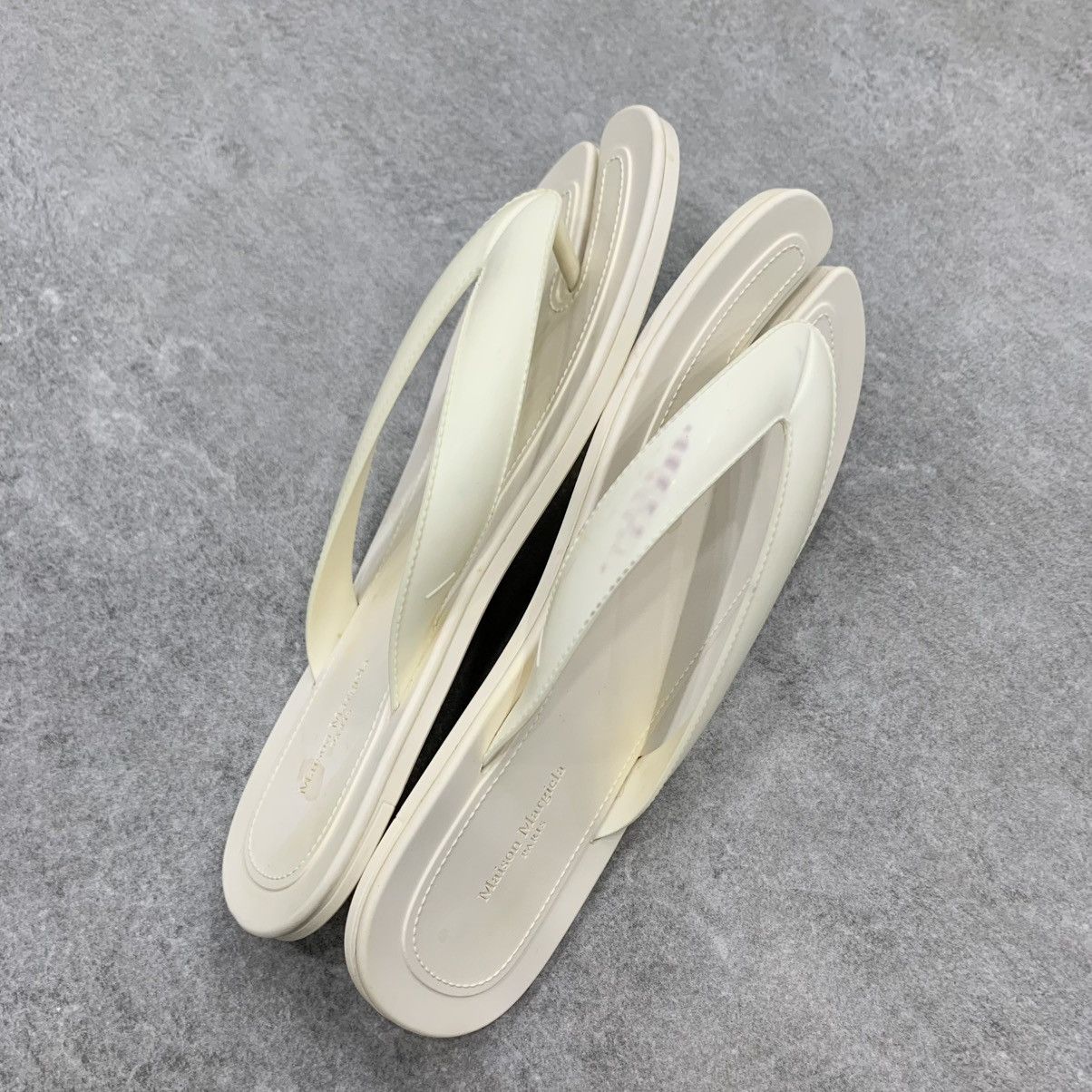 Maison Margiela Maison Margiela Tabi Tong Sandals Size US 5 / IT 35 - 4 Thumbnail