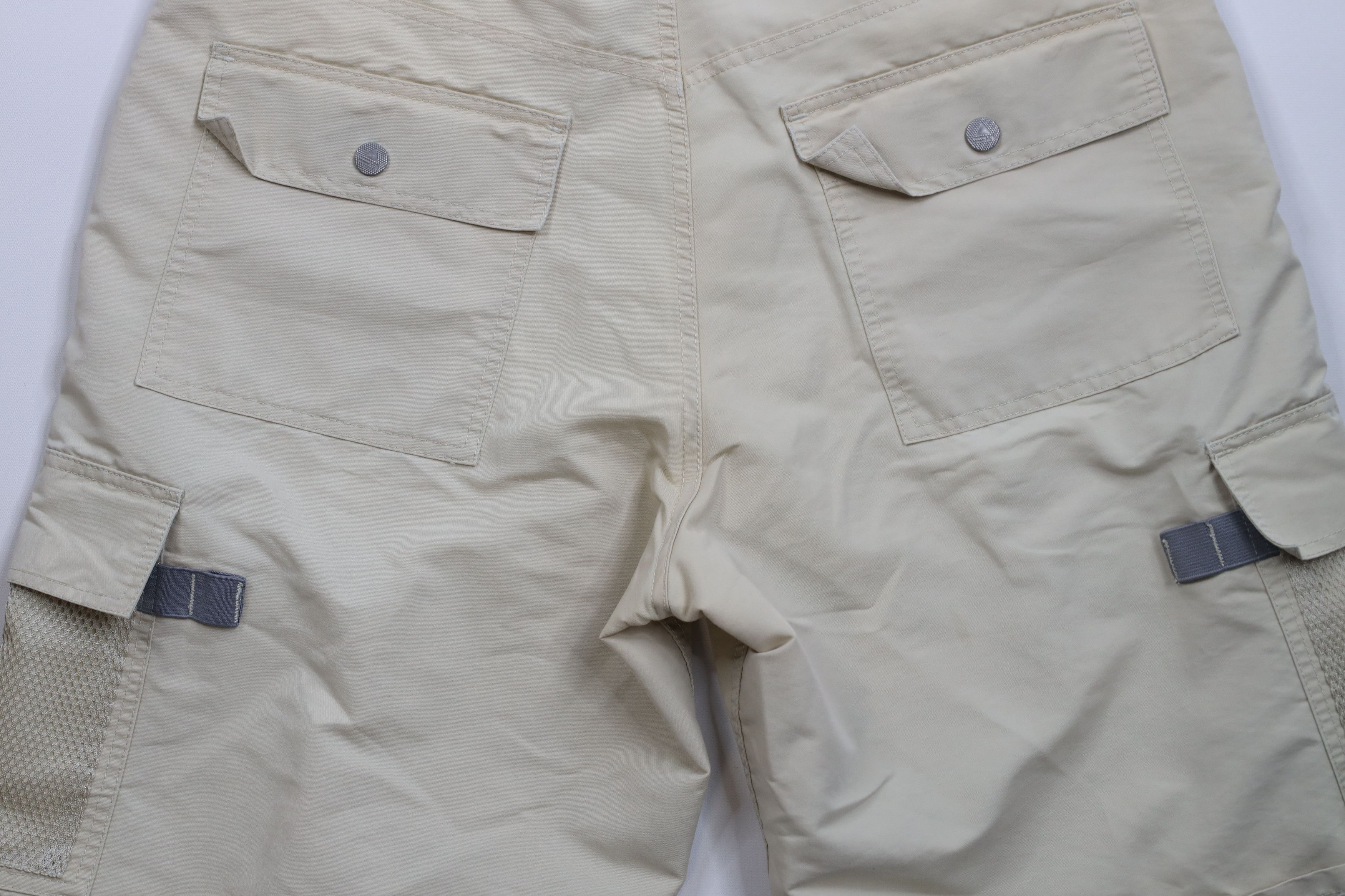 Levi's × Vintage Vintage 90s Levis SilverTab Loose Fit Cargo Shorts Beige Size US 36 / EU 52 - 11 Thumbnail