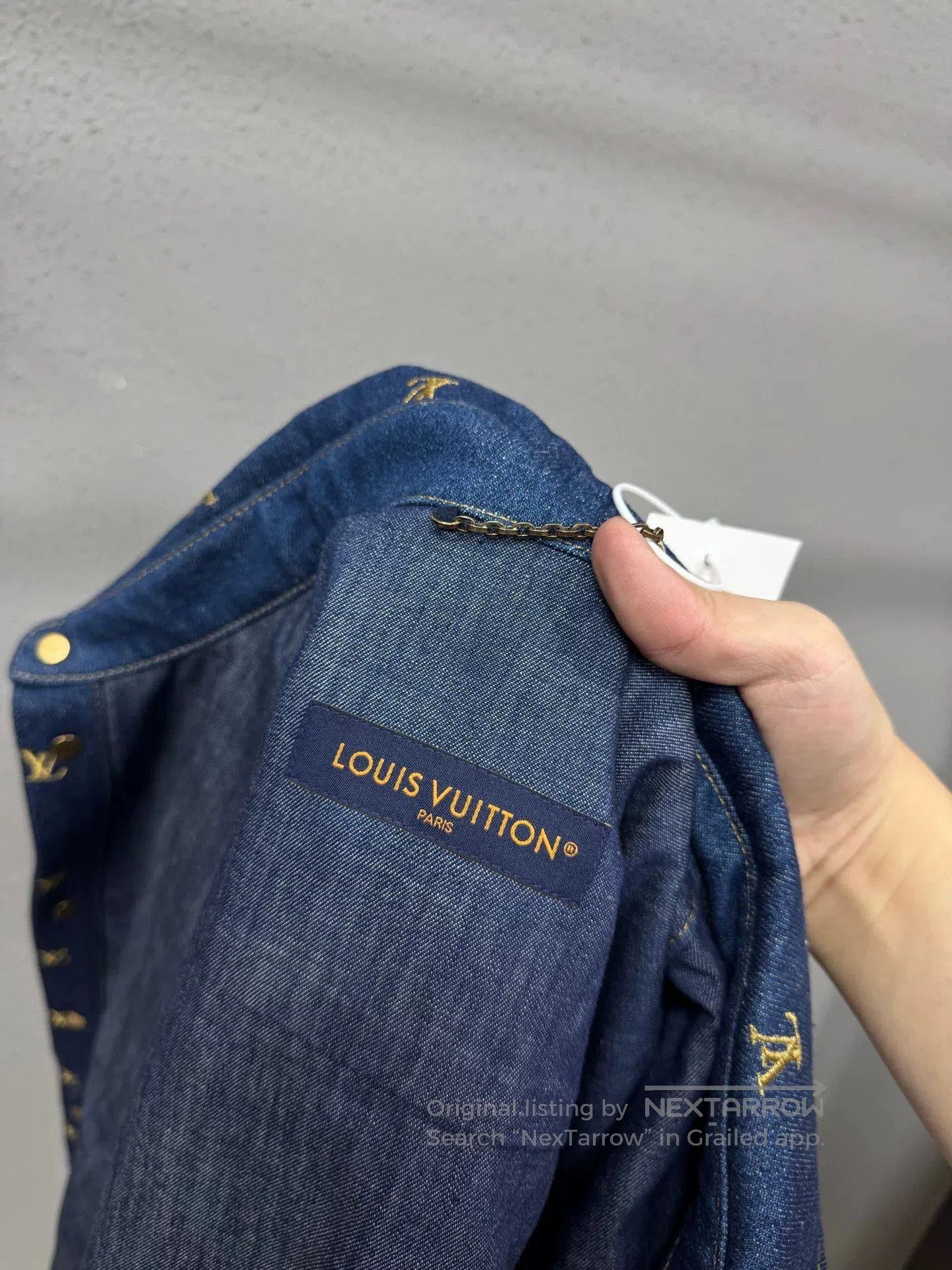 Louis Vuitton louis vuitton x pharrell denim shirt. Size US XL / EU 56 / 4 - 3 Thumbnail