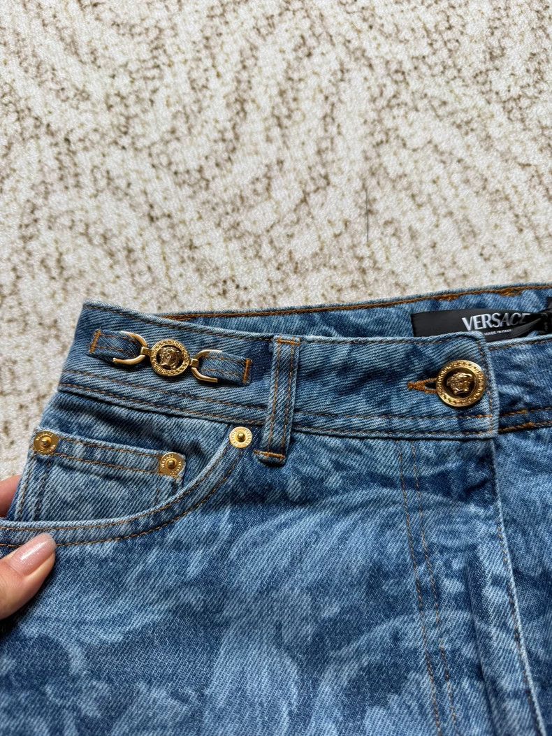 Versace Versace Straight jeans Size US 26 / EU 42 - 3 Thumbnail