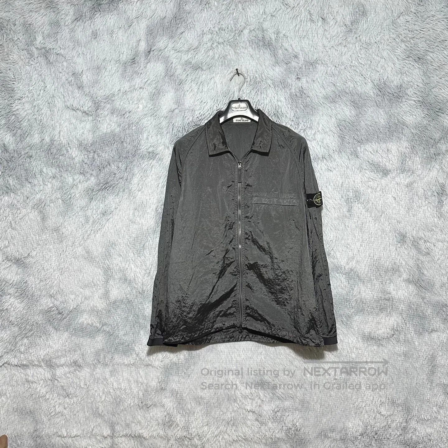 stone island 22ss metallic nylon jacket.