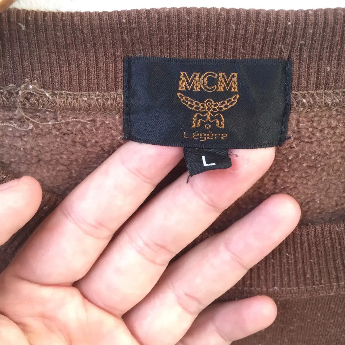 Japanese Brand Vintage 90s MCM Small Logo Sweatshirt | Spell Out | L | Hype Size US L / EU 52-54 / 3 - 3 Thumbnail