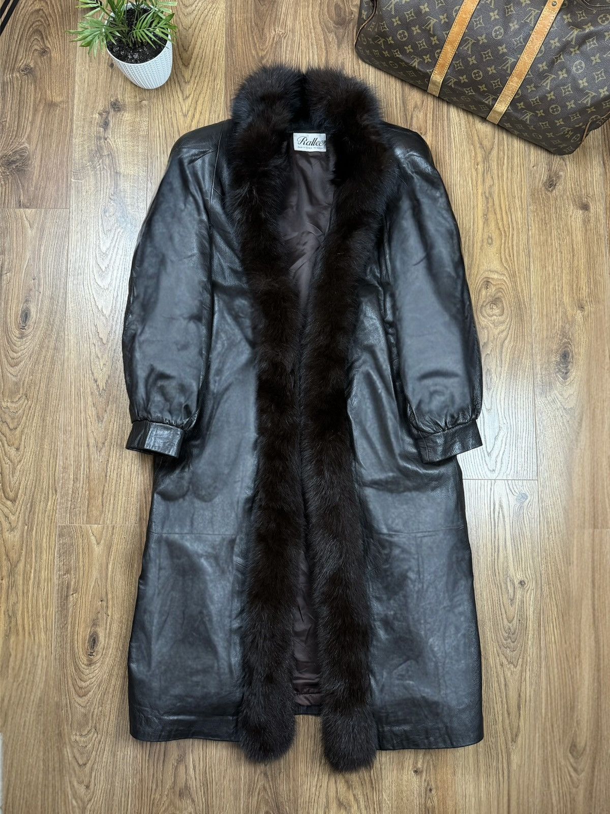 Other Leather coat Rallee fur fox Korea original luxury rare item Size L / US 10 / IT 46 - 1 Thumbnail