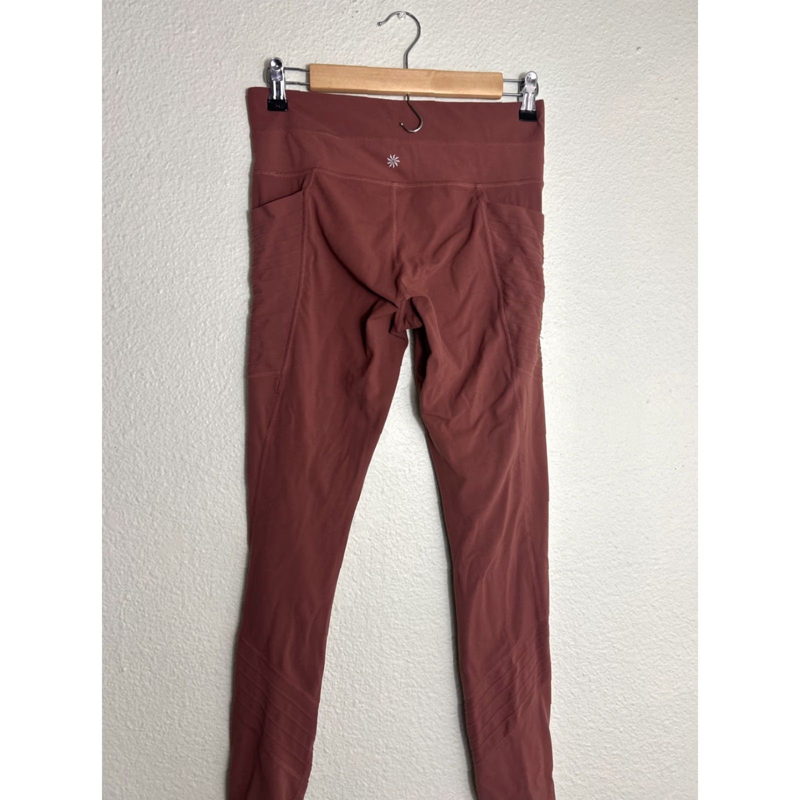Athleta Athleta Women's S Leggings Moto Tight Stash Pocket Powervita Red Rust Ankle Activewear Women Cgas? Size 28" / US 6 / IT 42 - 6 Thumbnail