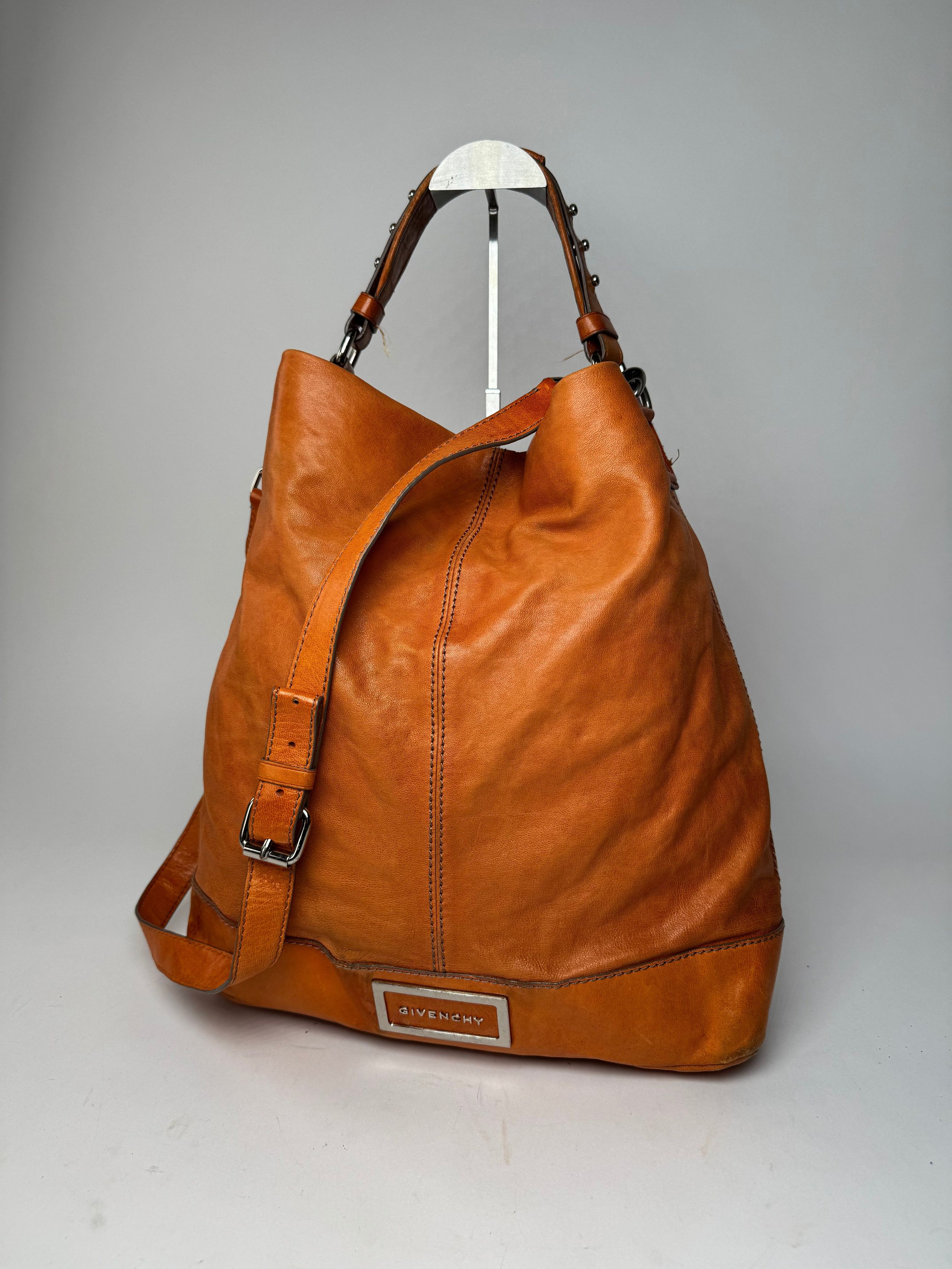Givenchy Vintage 2Way Leather Handbag Orange Size ONE SIZE - 1 Thumbnail