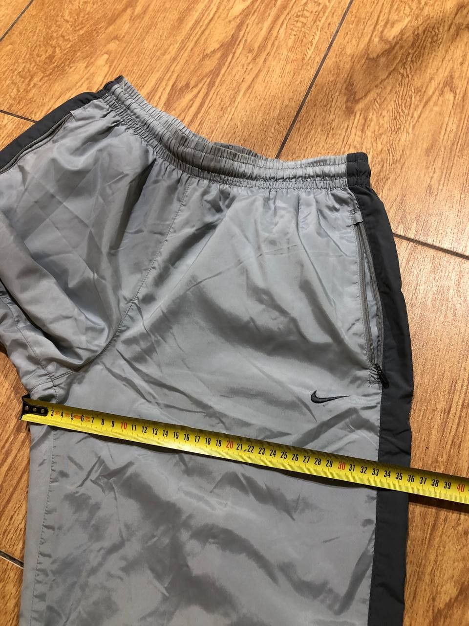 Nike Vintage 90s Nike Nylon Wide Leg Windbreaker Pants Gray Size US 32 / EU 48 - 14 Thumbnail
