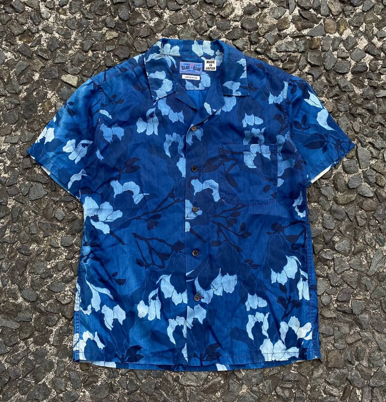 Blue Blue Japan Blue Blue Japan - Magnolia S/S Shirt Size US M / EU 48-50 / 2 - 1 Thumbnail