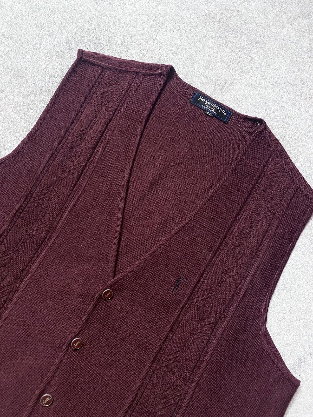 Yves Saint Laurent Vintage Yves Saint Lauren Maroon Knit Vest Size US M / EU 48-50 / 2 - 3 Thumbnail