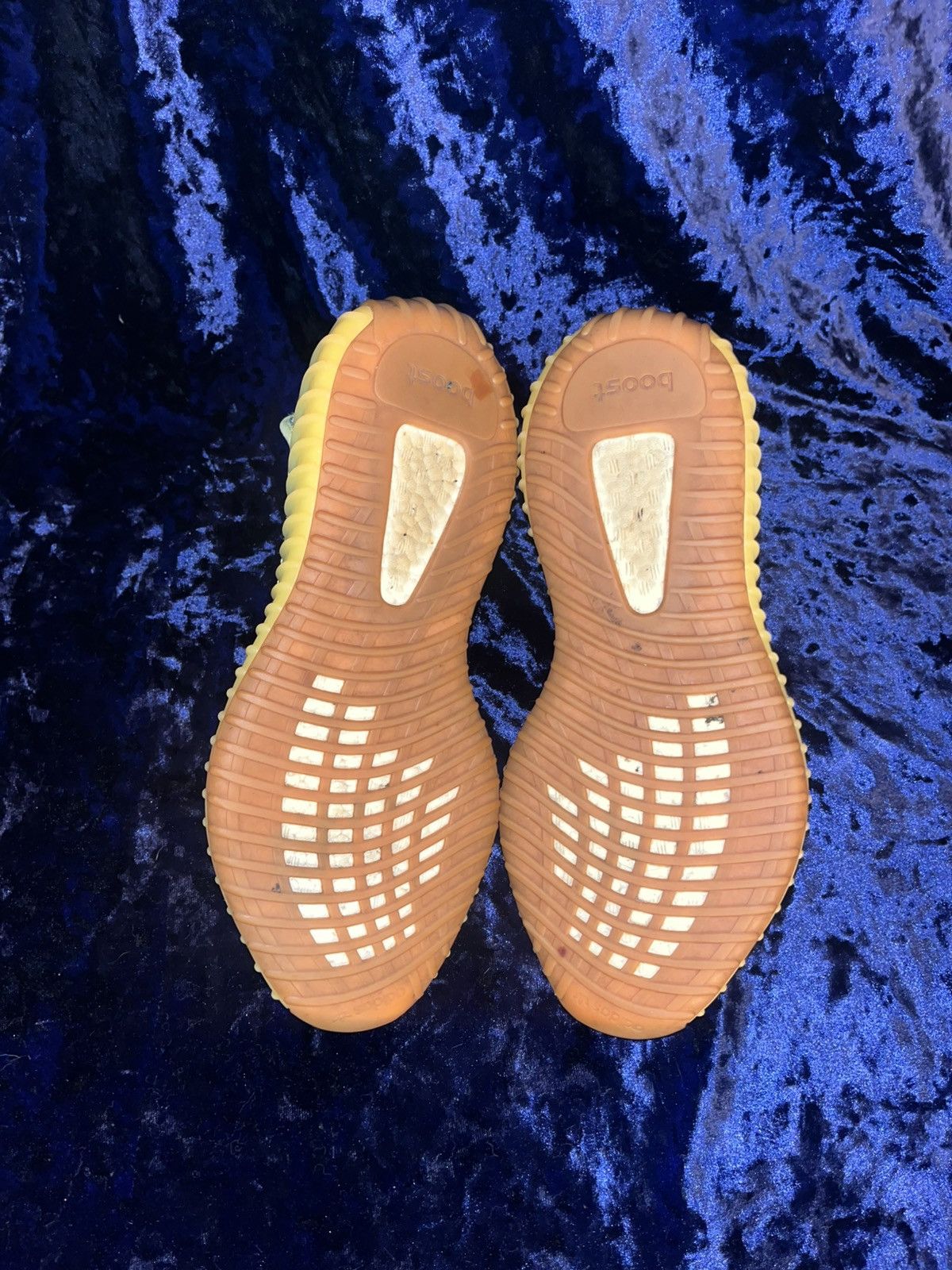 Yeezy adidas Yeezy Boost 350 V2 'Semi Frozen Yellow' Size US 9 / EU 42 - 4 Thumbnail