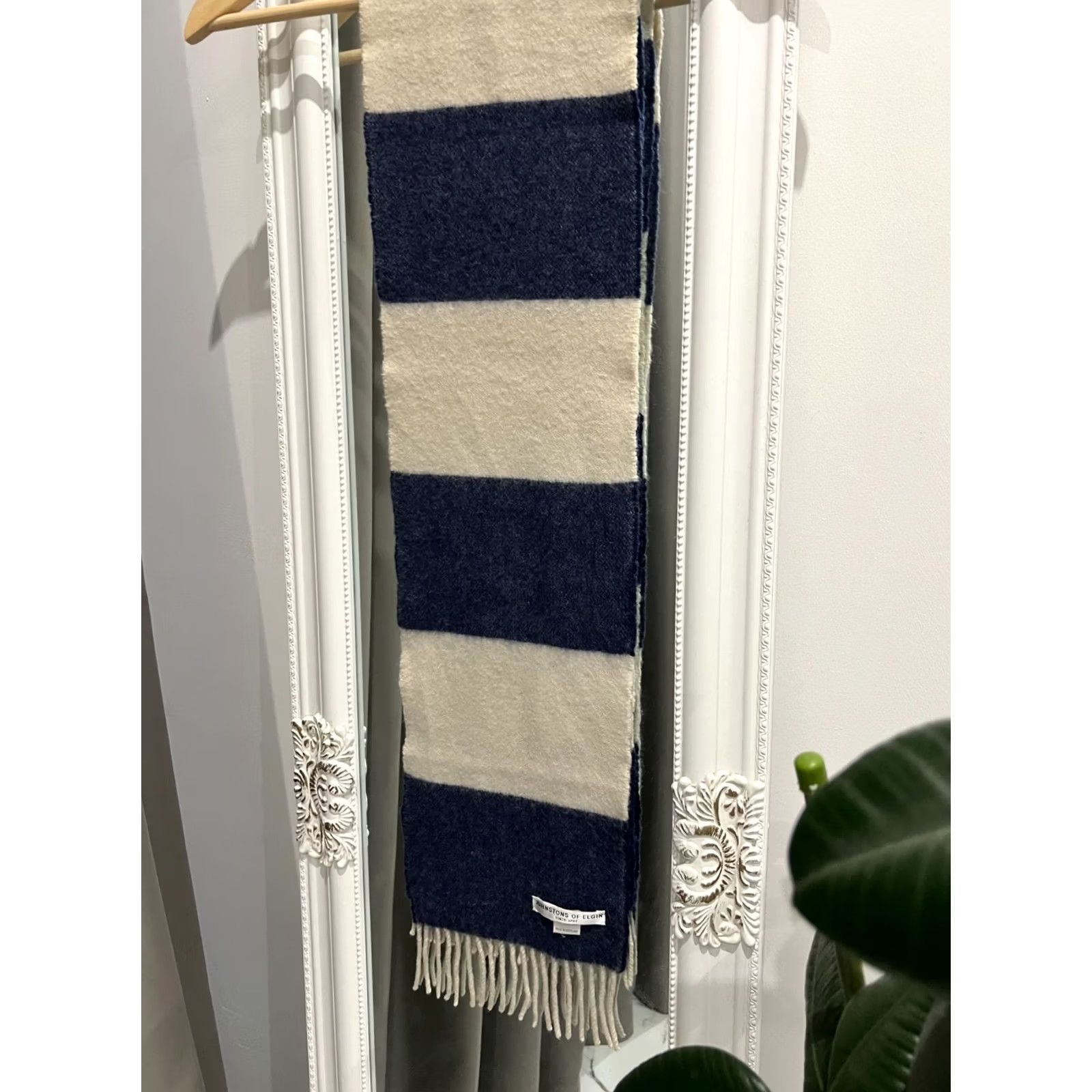 Johnstons Of Elgin Johnstons of Elgin Scarf 100% Cashmere Blue Ivory Stripe Vintage Unisex Pattern: Striped Size ONE SIZE - 5 Thumbnail