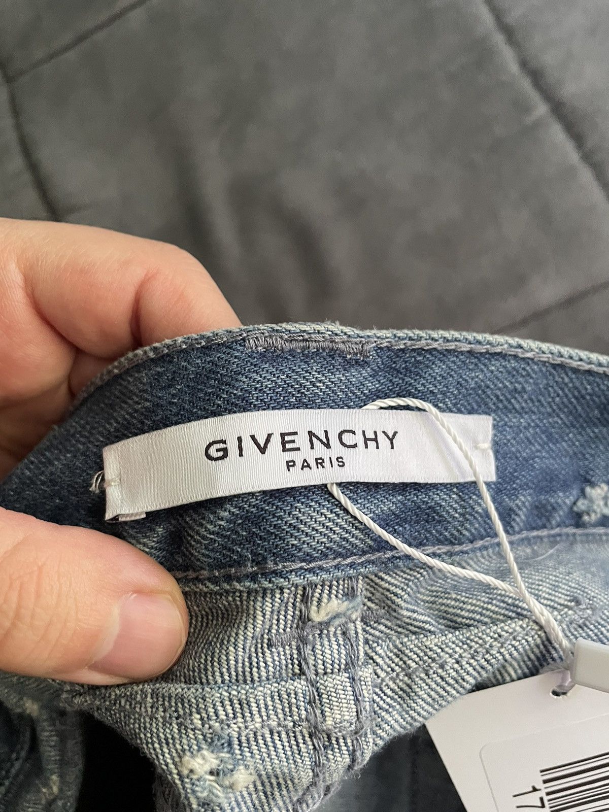 Givenchy Givenchy Cuban Cut Snowflake Distressed Jeans Size US 34 / EU 50 - 10 Thumbnail
