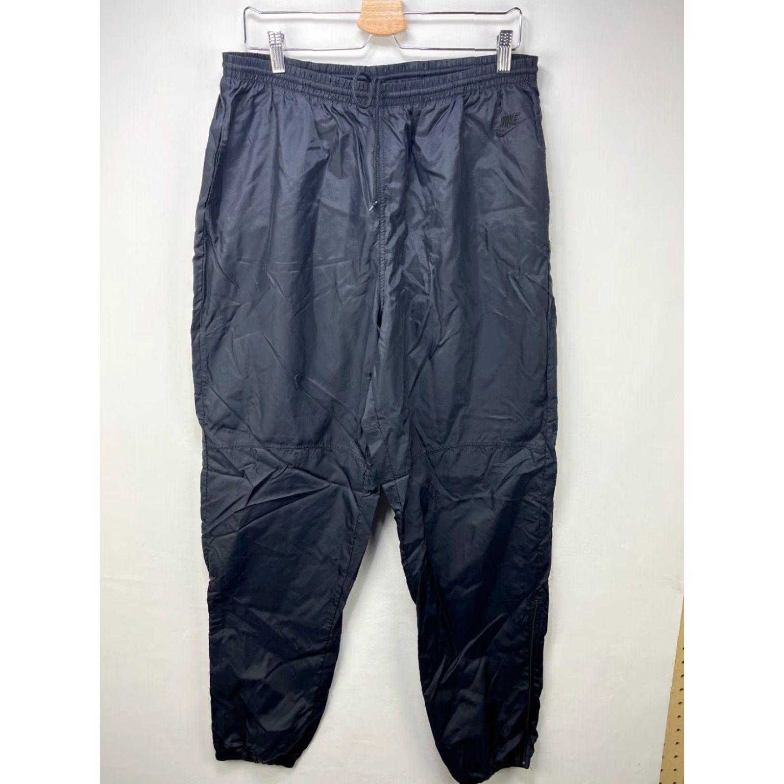 Nike VINTAGE Nike Windbreaker Pants Black Tonal Swoosh XL Parachute Swishy 90s Track Pants Mens Size US 36 / EU 52 - 2 Thumbnail