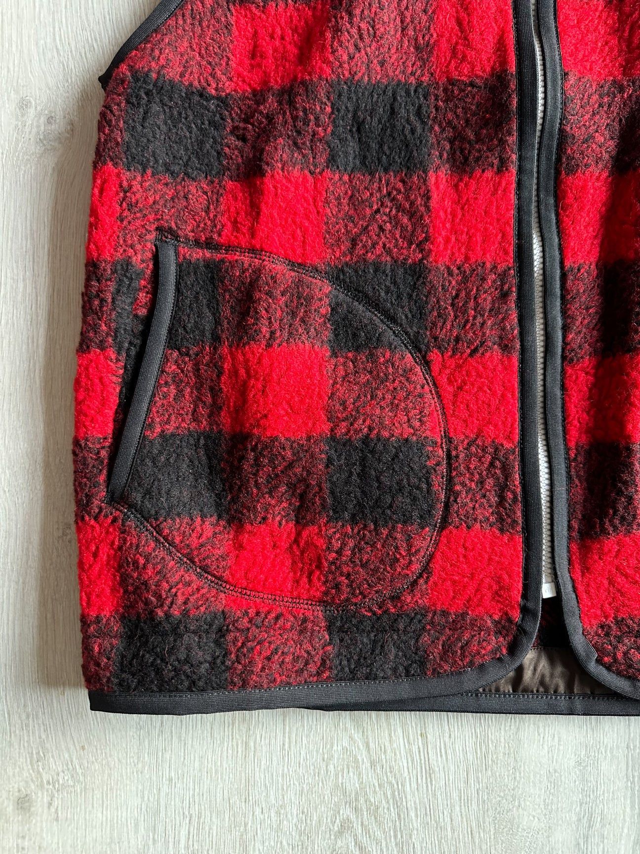 Drake's Drake's Buffalo Check Wool Bouclé Vest Gilet In Red Black Size US M / EU 48-50 / 2 - 5 Thumbnail