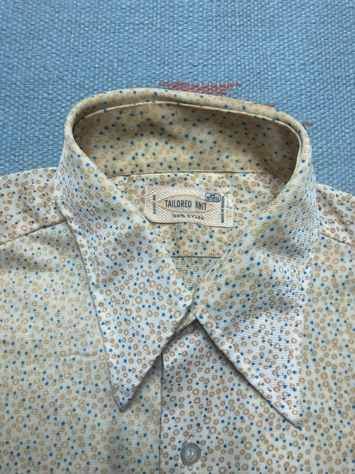 Vintage 70s button shirt nylon polka dot dagger collar boxy medium Size US M / EU 48-50 / 2 - 6 Thumbnail