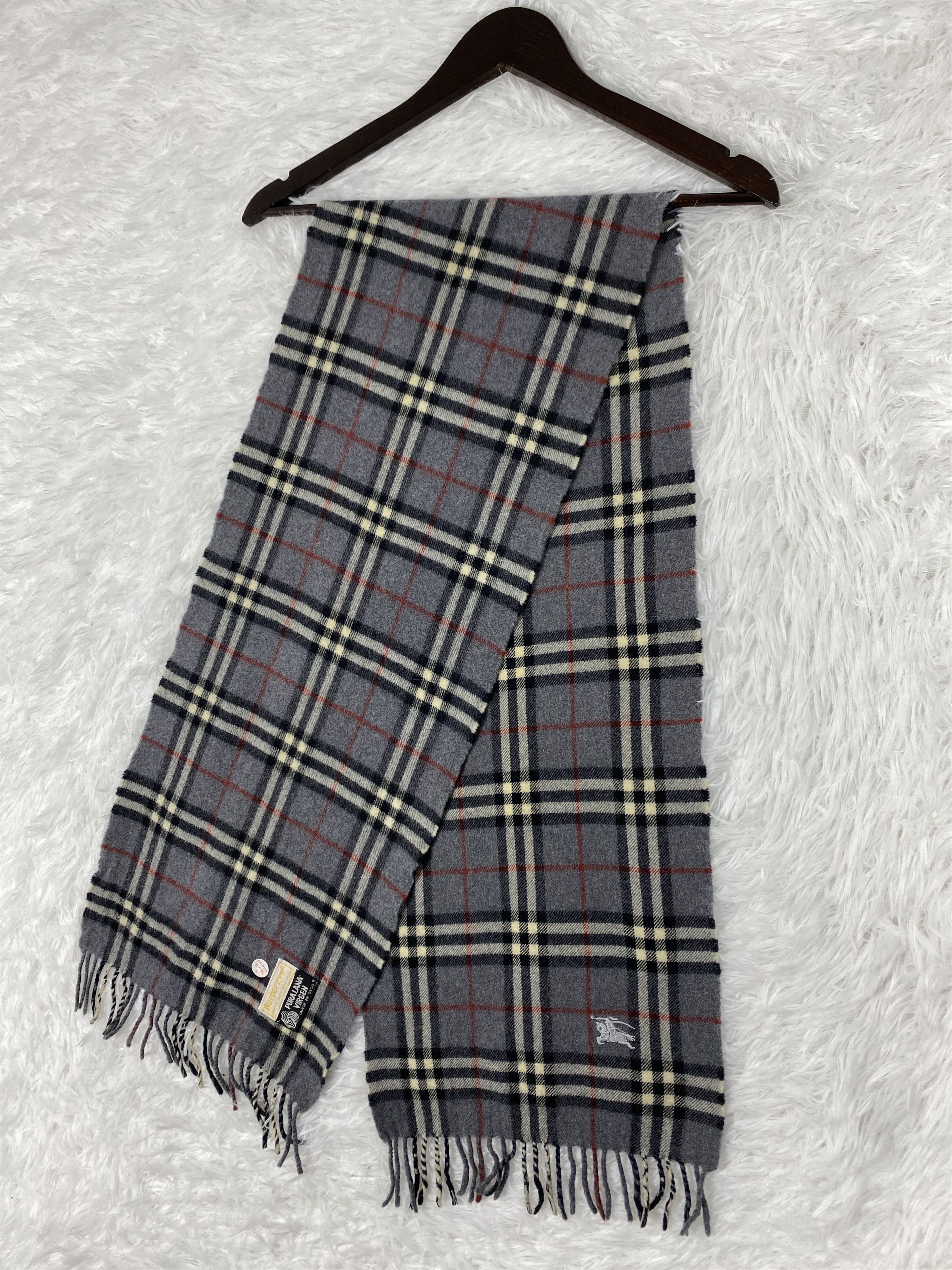 Burberry Vintage Burberry Scarf / Muffler Neckwear PM0149 Size ONE SIZE - 2 Thumbnail