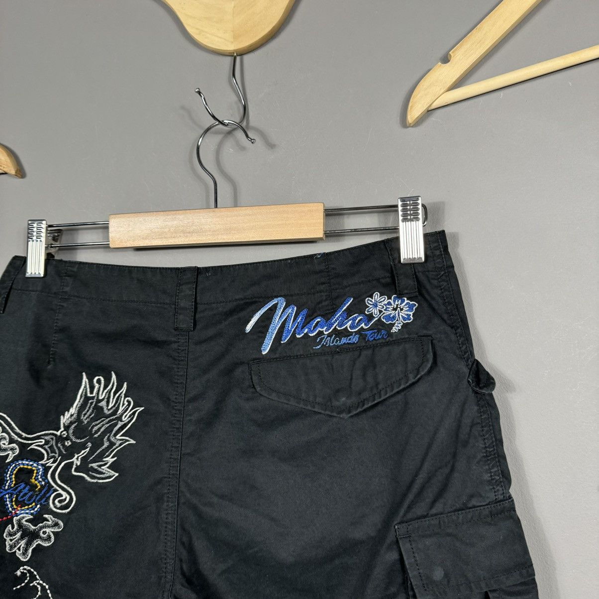 Maharishi Maharishi “Island Tour” Embroidered Cargo Shorts Size 30" / US 8 / IT 44 - 3 Thumbnail