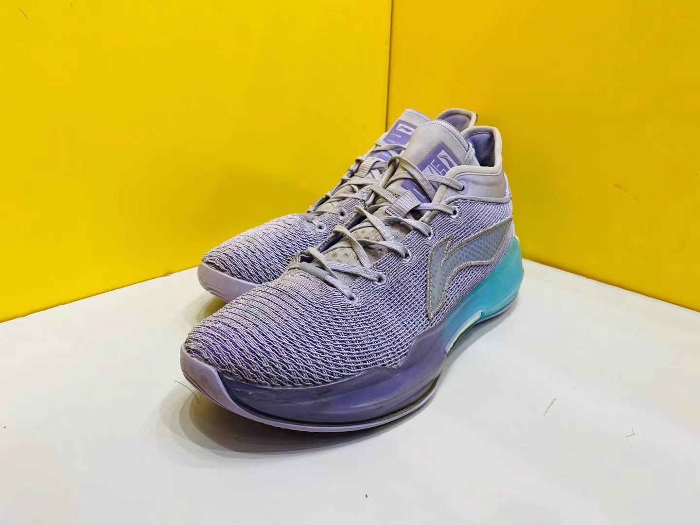Li-Ning Li-Ning Yushuai 13 Boom Basketball Shoes K15 Size US 10.5 / EU 43-44 - 1 Thumbnail