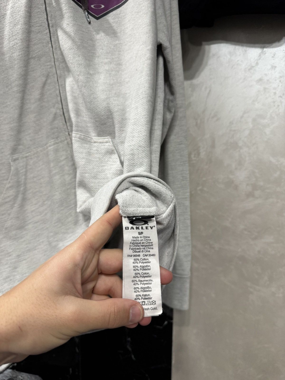 Oakley Vintage 90s Oakley Zip Up Hoodie Size US L / EU 52-54 / 3 - 5 Thumbnail