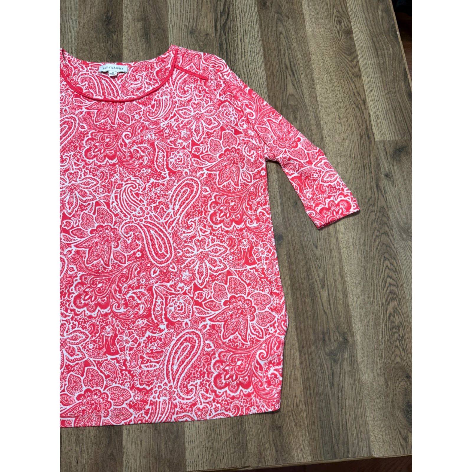 Vintage Emily Daniels Shirt Women's Plus Size 1X Red White Floral Paisley 3/4 Sleeve Size XL / US 12-14 / IT 48-50 - 4 Thumbnail