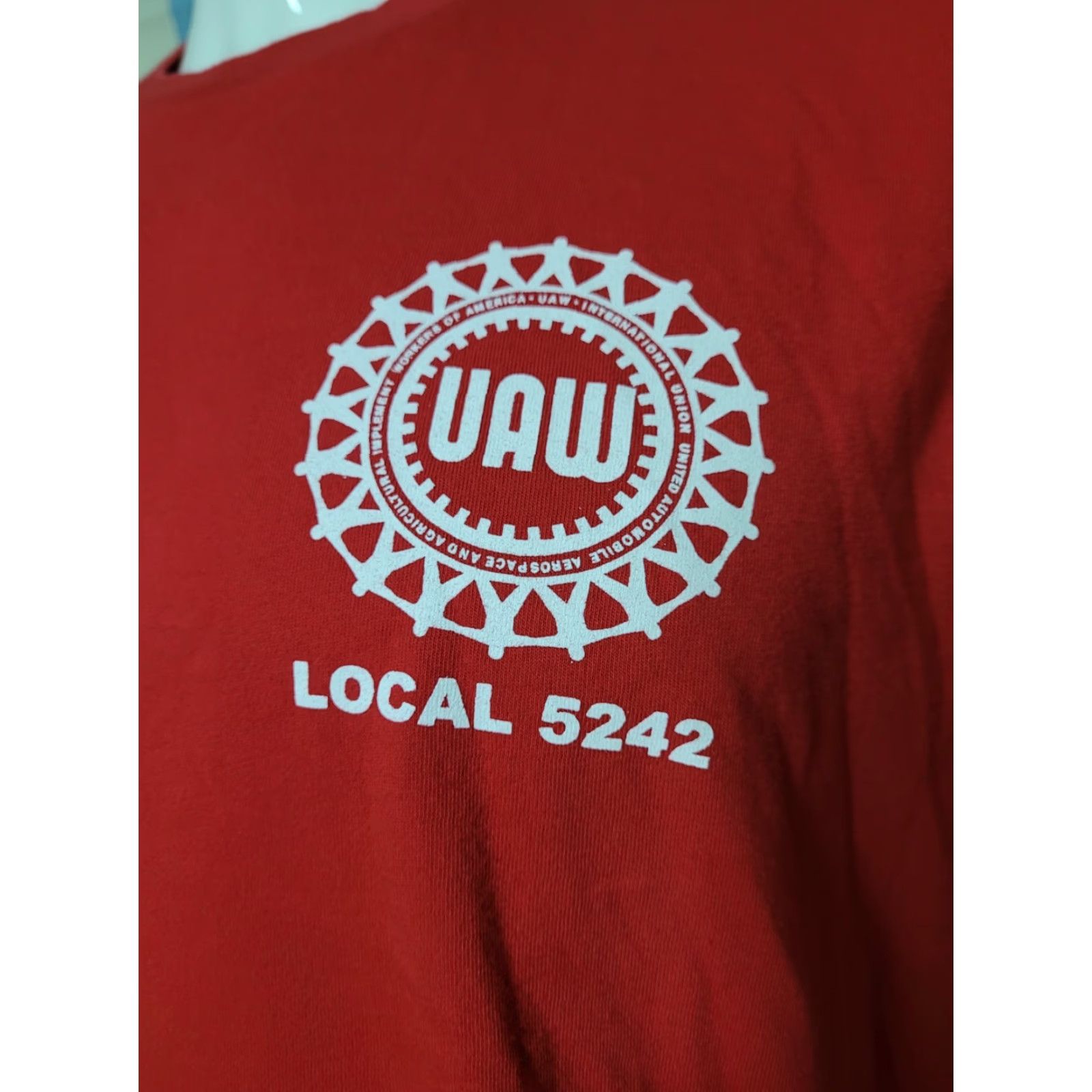 Vintage VINTAGE UAW Local 5242 Toledo OH T Shirt XL Royal Apparel Mens Union Graphic Tee Red Cotton Short Sleeve Crew Neck United Autoworkers Pride Size US XL / EU 56 / 4 - 2 Thumbnail