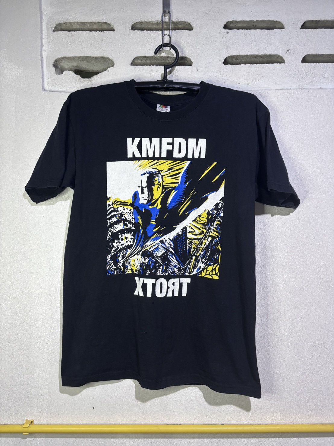 #90年物 KMFDM MONEY Tシャツ 黒色 90年物 KMFDM MONEY Tシャツ 黒色 Vintage KMFDM Money Tour