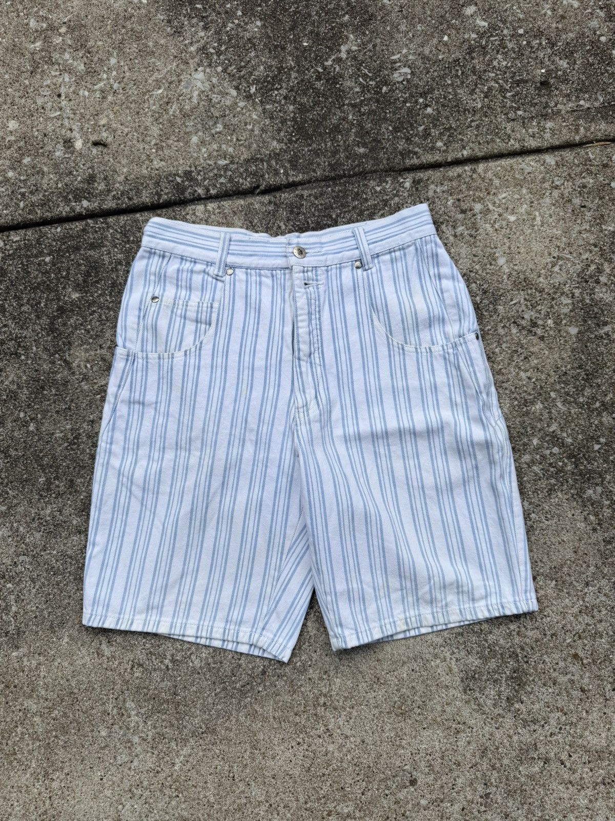 Vintage 90s Fluid Blues White Light Blue Striped Denim Shorts Size US 29 - 1 Thumbnail