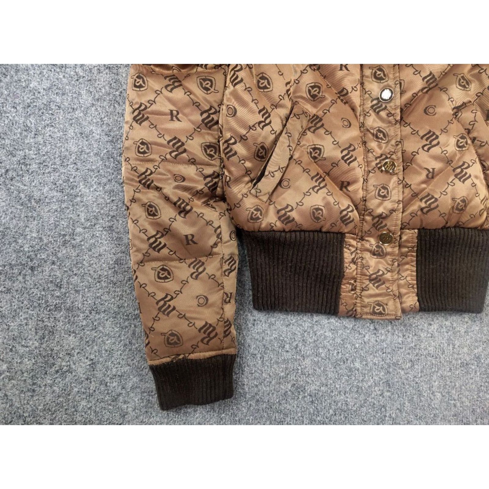 Rocawear Vintage Rocawear Brown Puffer Jacket XS Women Short Logo Down Quilted 90s Hip Hop Vintage y2k Japan Fur Cropped LGB if six was nine Style Size XS / US 0-2 / IT 36-38 - 4 Thumbnail