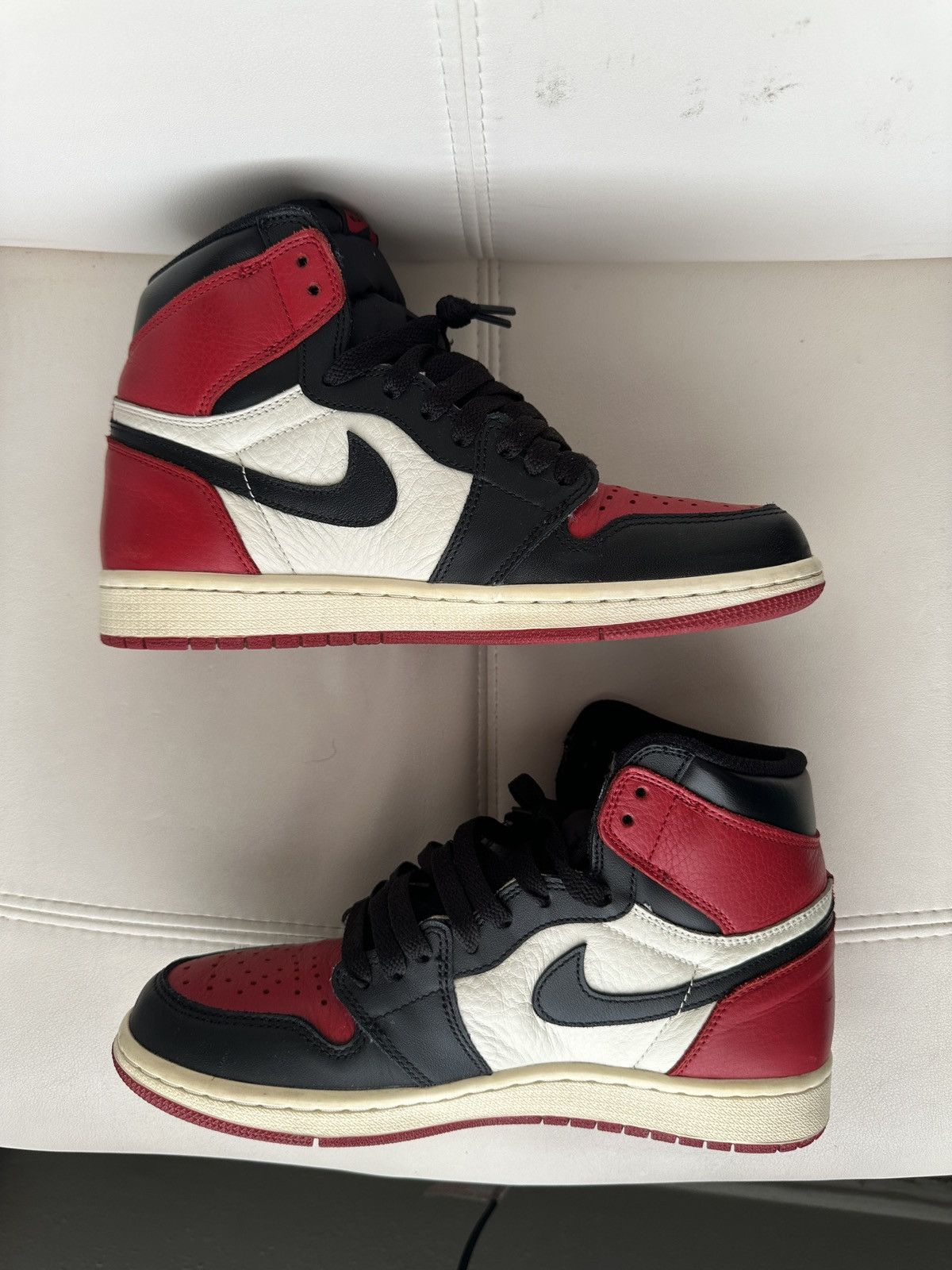 Jordan Brand Jordan 1 bred toe Size US 7.5 / EU 40-41 - 2 Thumbnail
