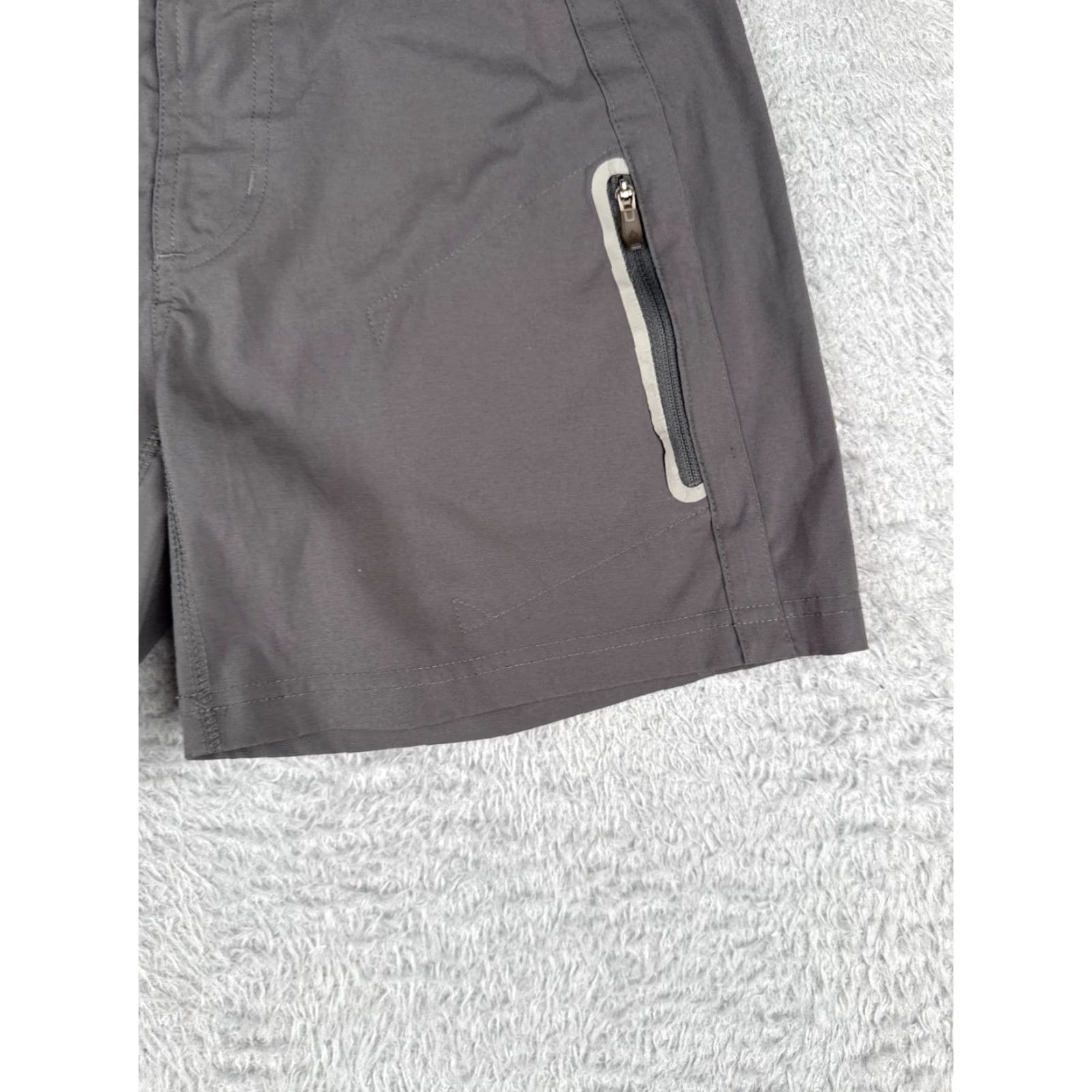 Vintage Columbia Shorts Women Gray Cargo Omni-Shield Just Right 26x5 Size 26" / US 2 / IT 38 - 2 Thumbnail