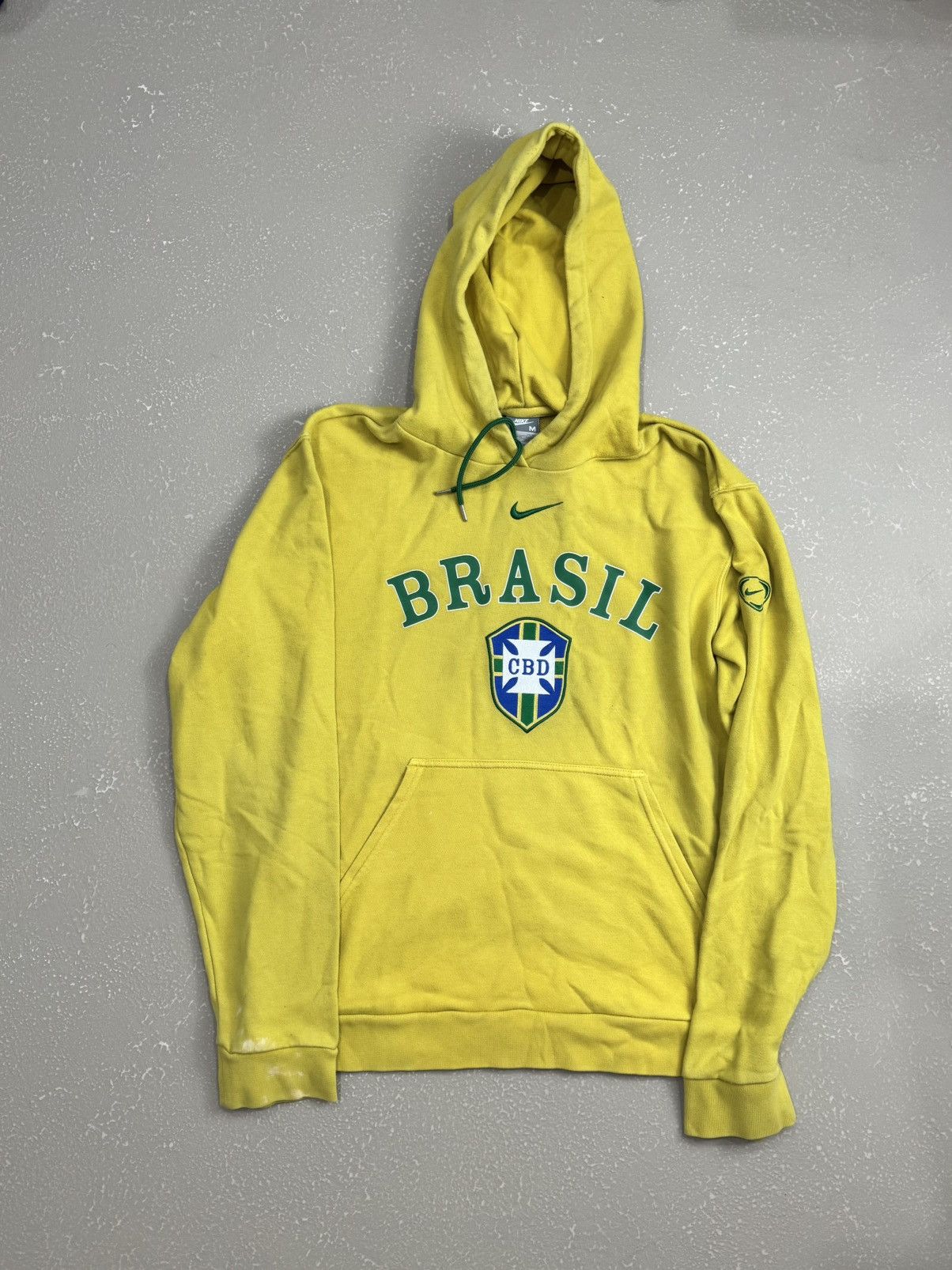 Nike Mens Vintage Nike Brasil Brazil Hoodie Size M Size US M / EU 48-50 / 2 - 1 Thumbnail