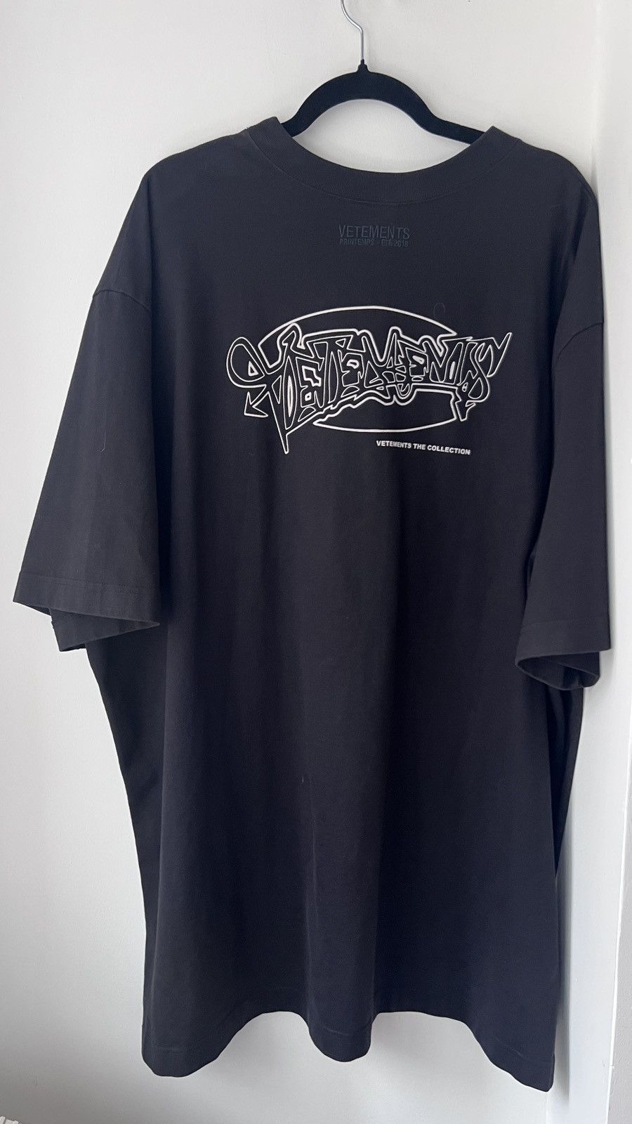 Vetements Vetements Cape T shirt Size US M / EU 48-50 / 2 - 5 Thumbnail