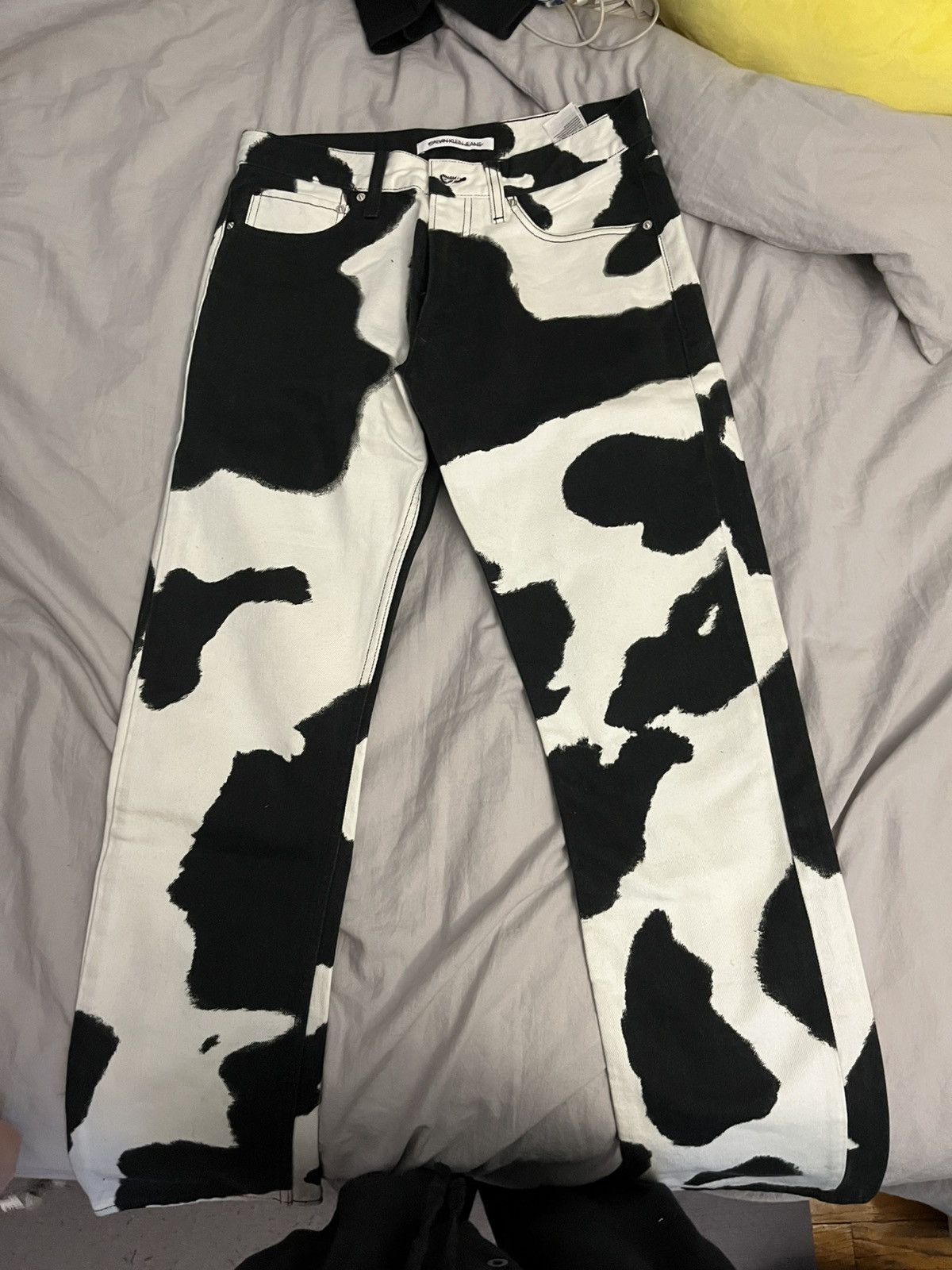 Calvin Klein Calvin klein cow camo pants Size US 32 / EU 48 - 1 Thumbnail