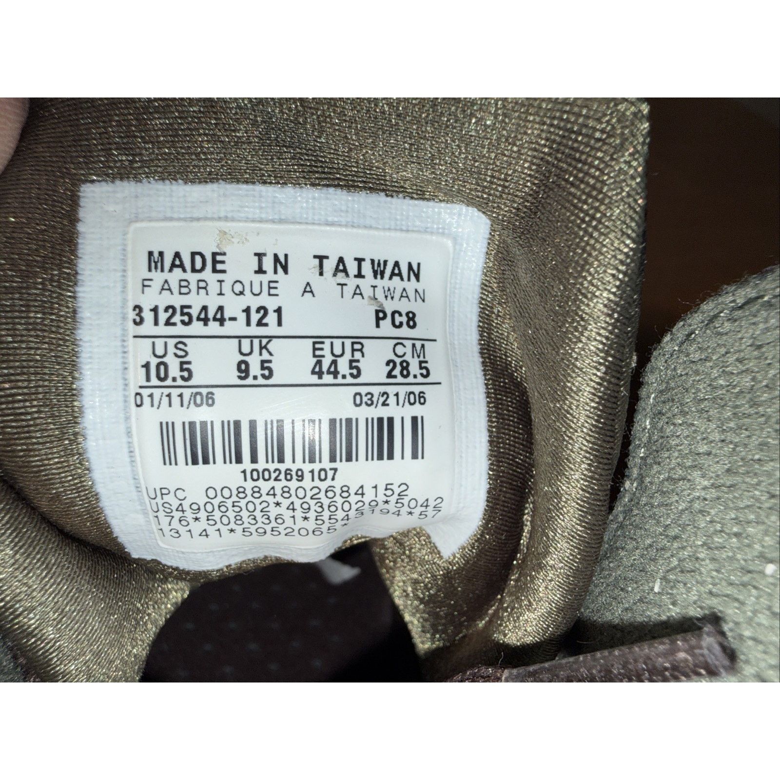 Nike Nike Air Max Huarache 2k4 Olive Camo Army Pine 312544-121 Size US 10.5 / EU 43-44 - 8 Thumbnail