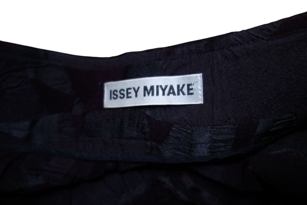 Issey Miyake Issey Miyake Textured Pants Size US 36 / EU 52 - 3 Thumbnail