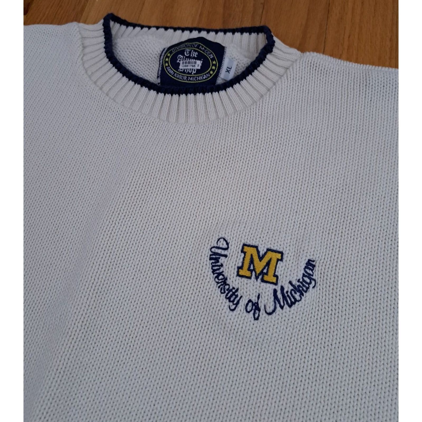 Vintage VINTAGE University of Michigan Cable Knit Embroidered Sweater XL White Size US XL / EU 56 / 4 - 2 Thumbnail