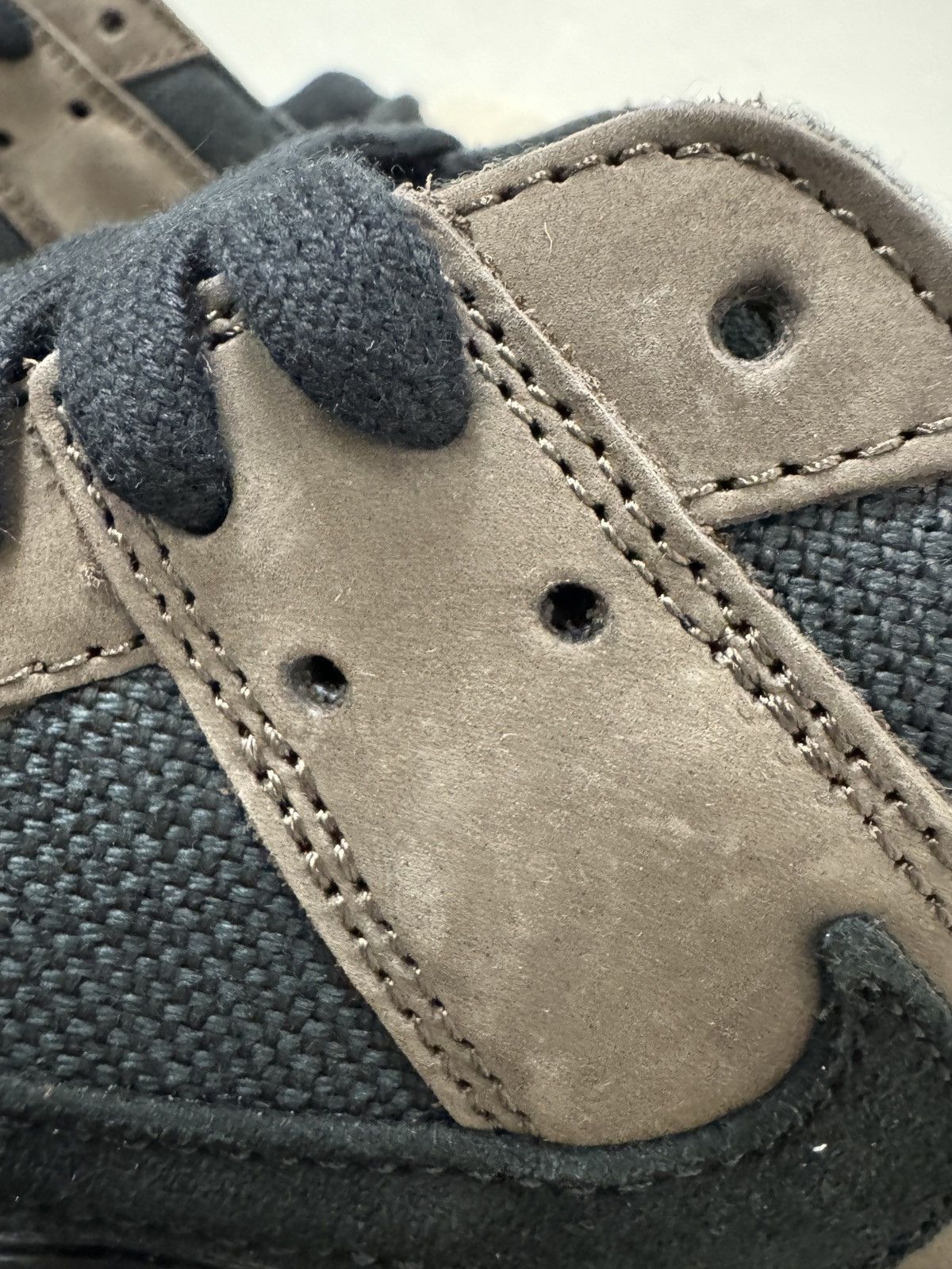 Nike × Travis Scott Nike x Travis Scott jumpman jack dark mocha Size US 9.5 / EU 42-43 - 18 Thumbnail