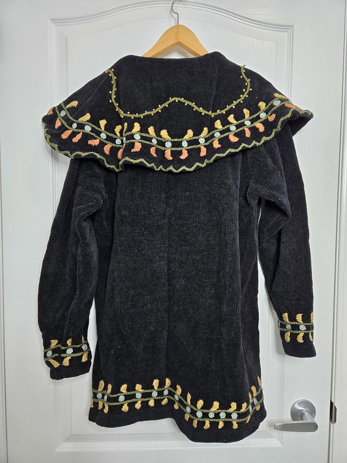 Designer Jeanne Pierre Sweater Women's Medium Cardigan Embroidered Size M / US 6-8 / IT 42-44 - 7 Thumbnail