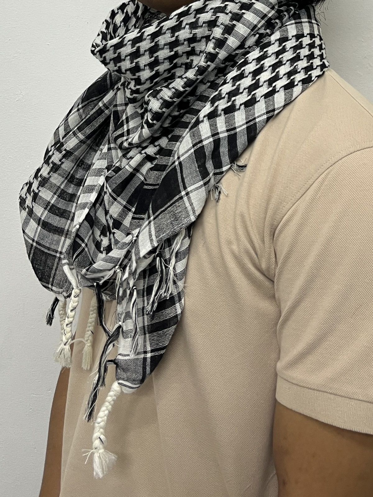 KMRii Japan Keffiyeh Inspired by Raf Simons Riot Keffiyeh Scarf Size ONE SIZE - 8 Thumbnail
